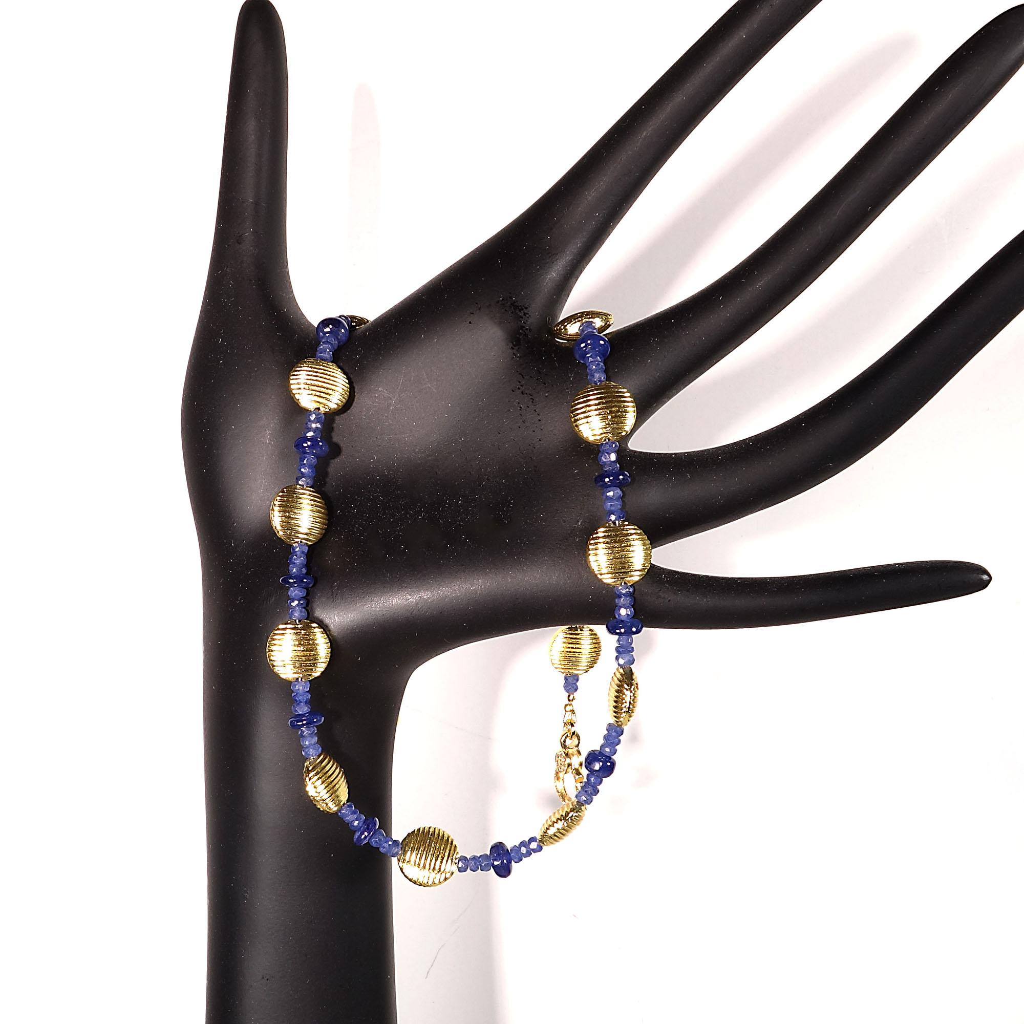  AJD Elegant Blue Sapphire and Gold Choker Necklace  Great Gift!! For Sale 1