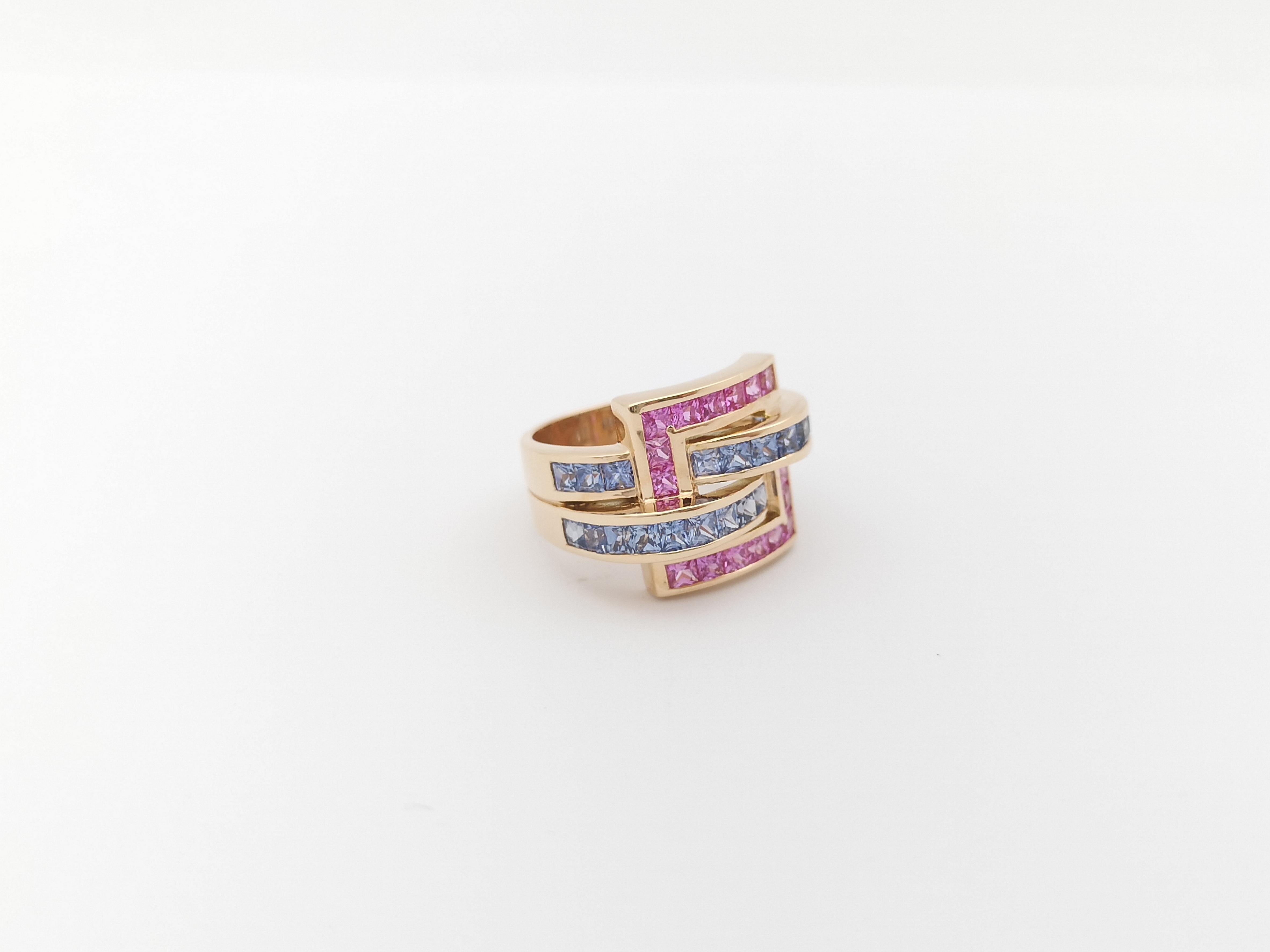 Blue Sapphire and Pink Sapphire Ring Set in 18 Karat Rose Gold Settings For Sale 3