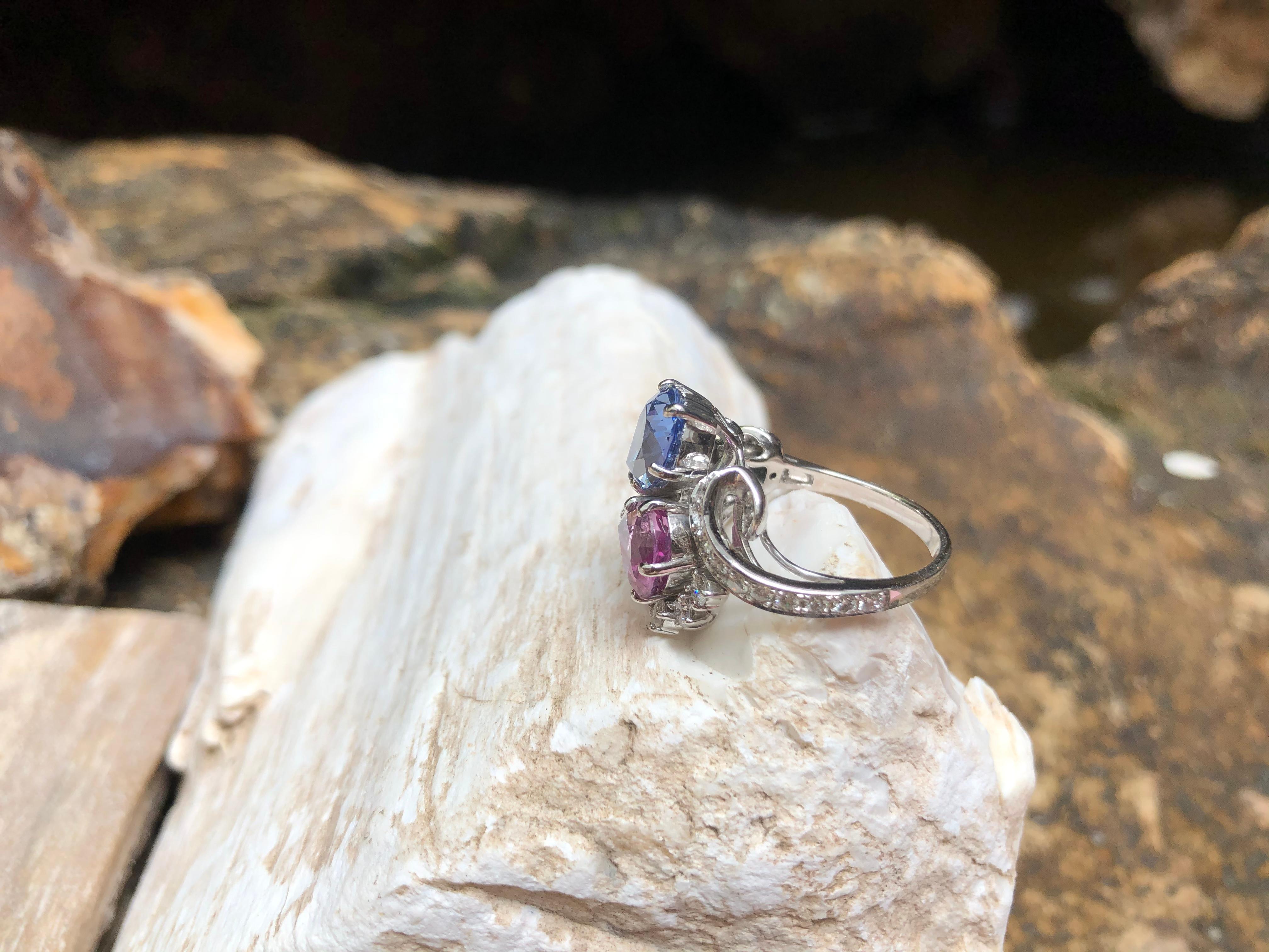 Women's Blue Sapphire and Pink Sapphire with Diamond Ring Set in 18 Karat White Gold For Sale