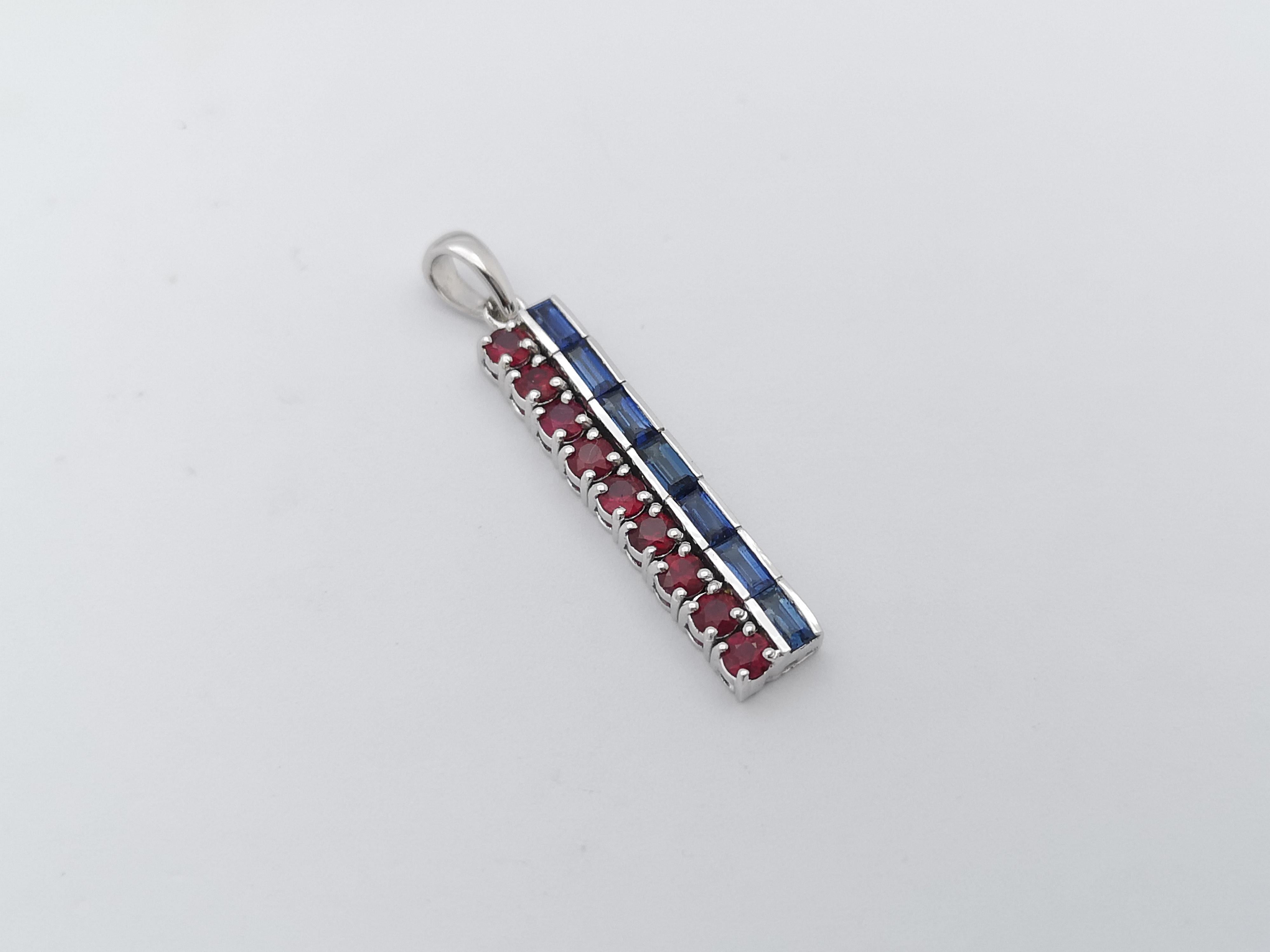 Blue Sapphire and Ruby Pendant Set in 18 Karat White Gold Settings For Sale 2