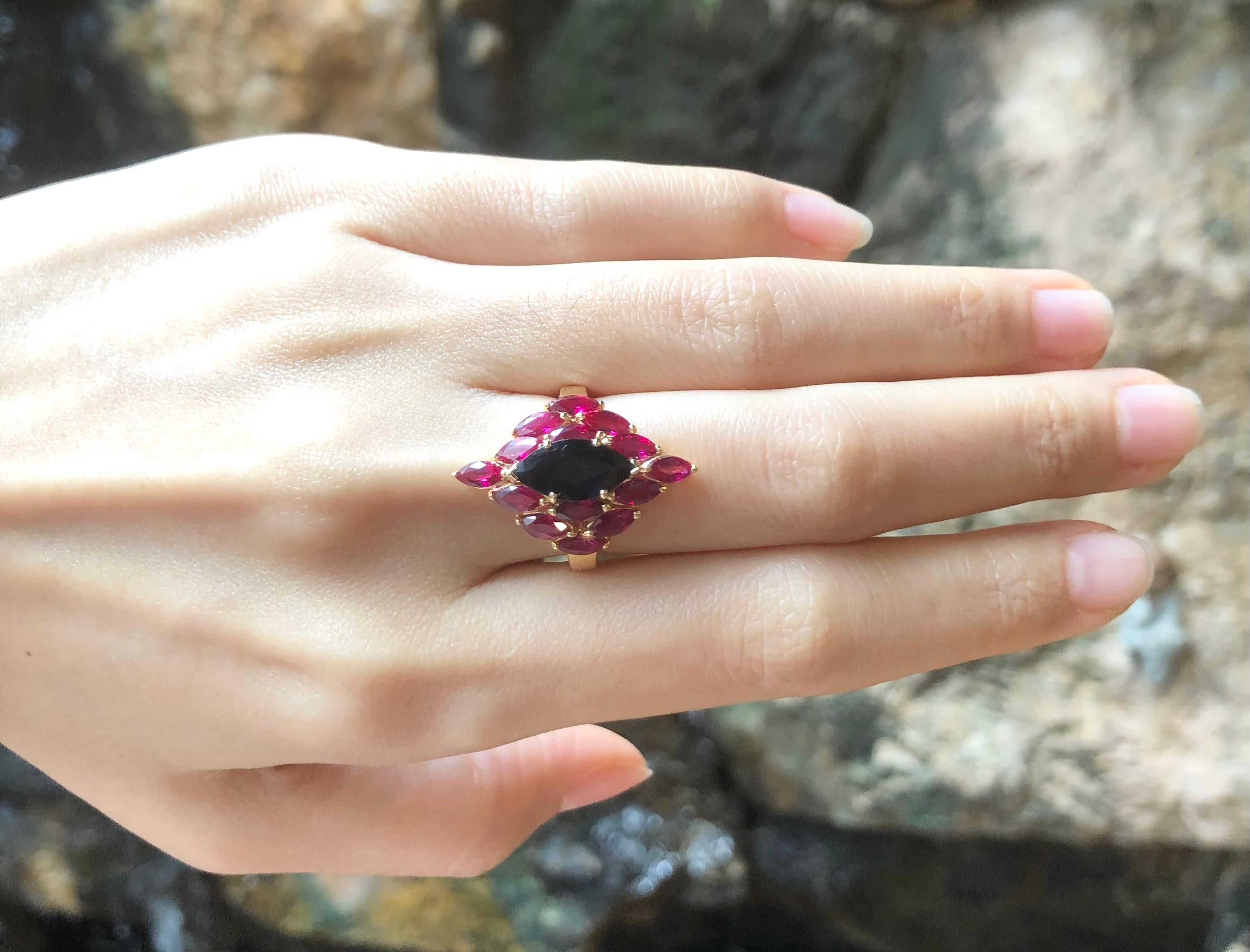 Marquise Cut Blue Sapphire and Ruby Ring Set in 18 Karat Gold Setting For Sale