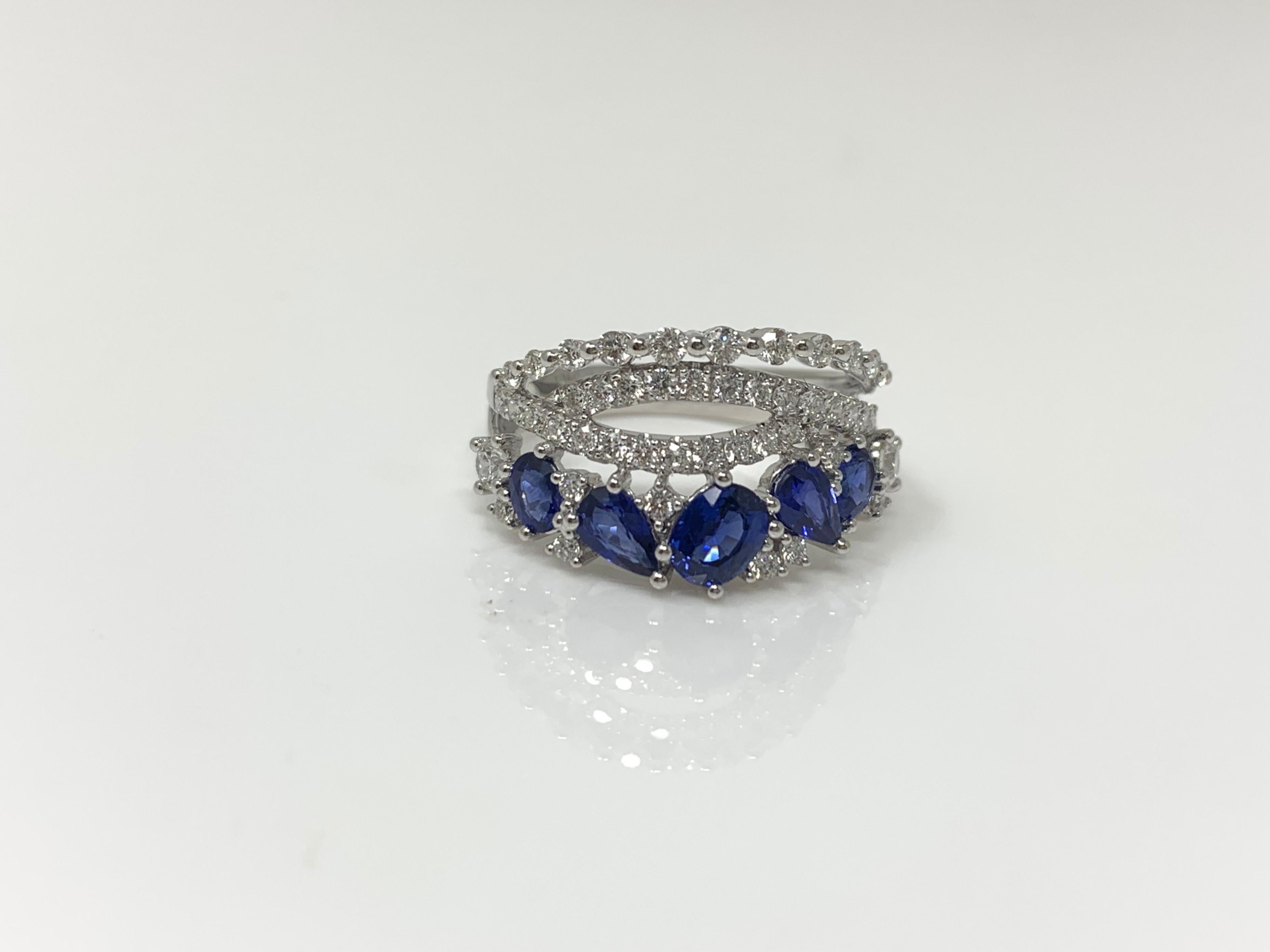 Blue Sapphire and White Diamond Cocktail Ring in 18 Karat White Gold For Sale 1