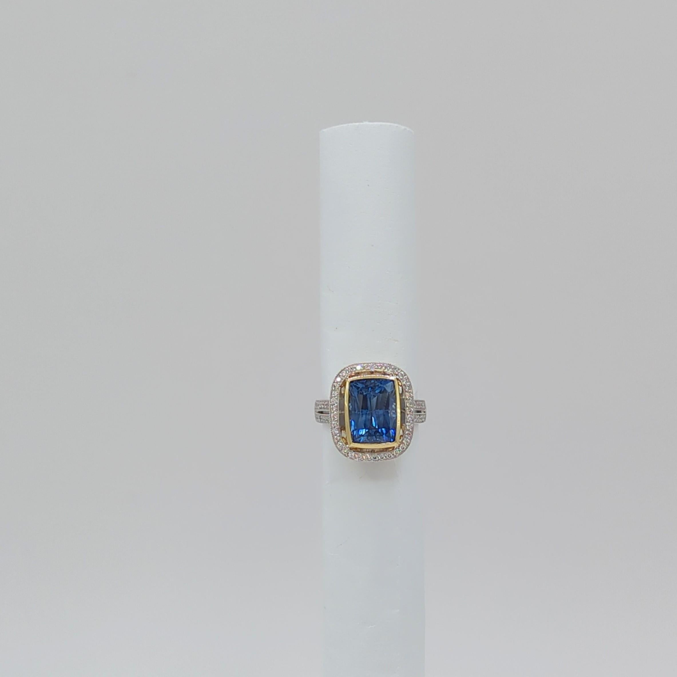 Women's or Men's Blue Sapphire and White Diamond Ring in 18K Yellow Gold & Platinum For Sale