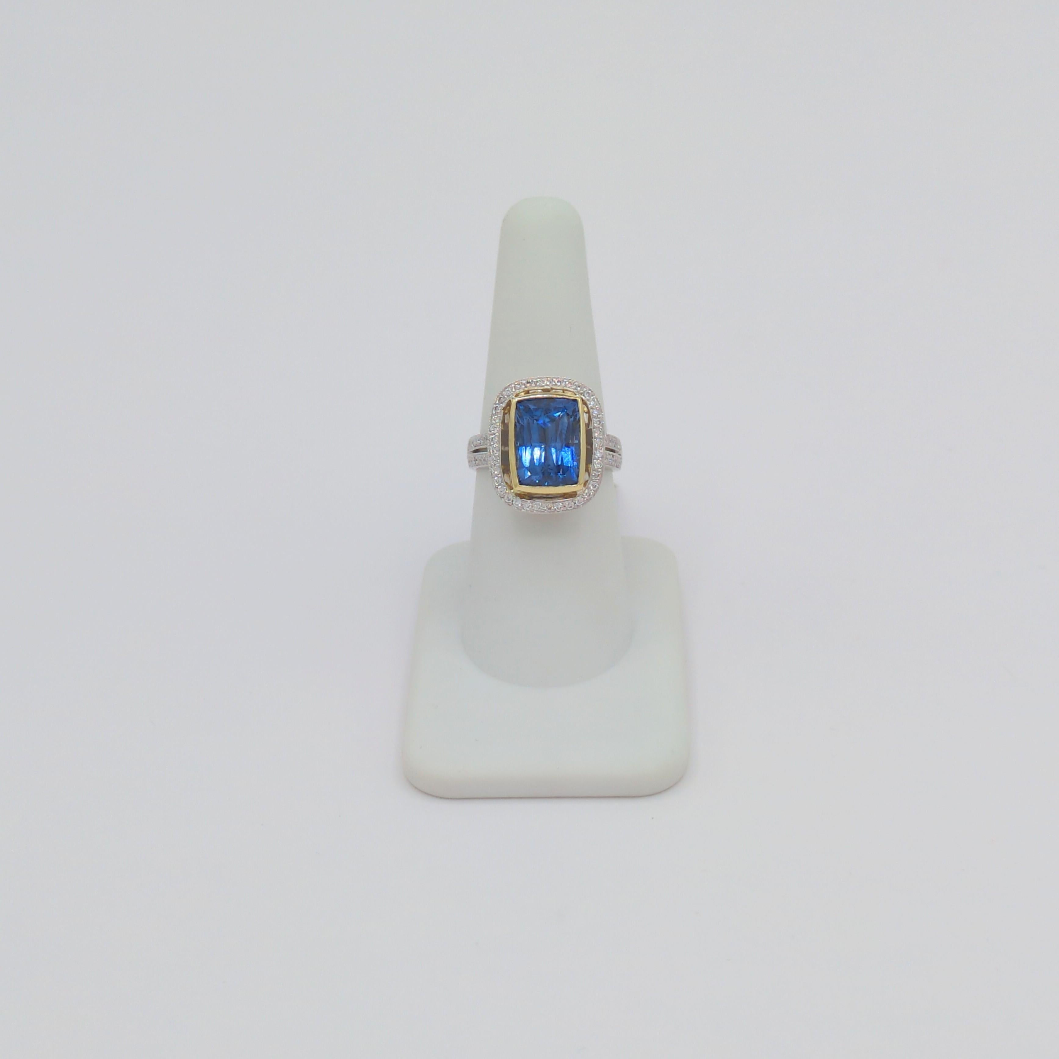 Blue Sapphire and White Diamond Ring in 18K Yellow Gold & Platinum For Sale 1