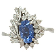 Ring mit blauem Saphir und weißem Diamant aus Platin