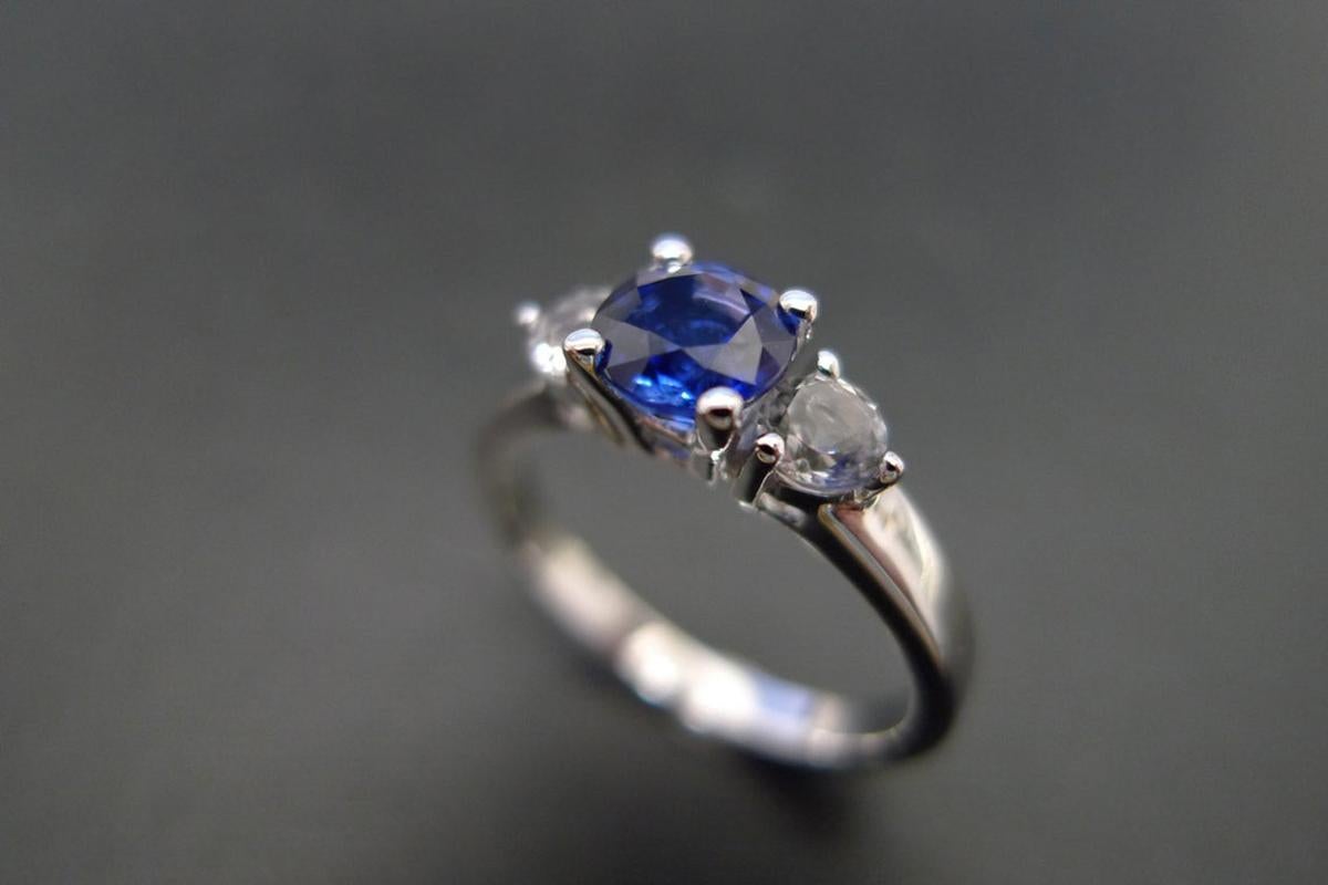 design your own blue sapphire ring