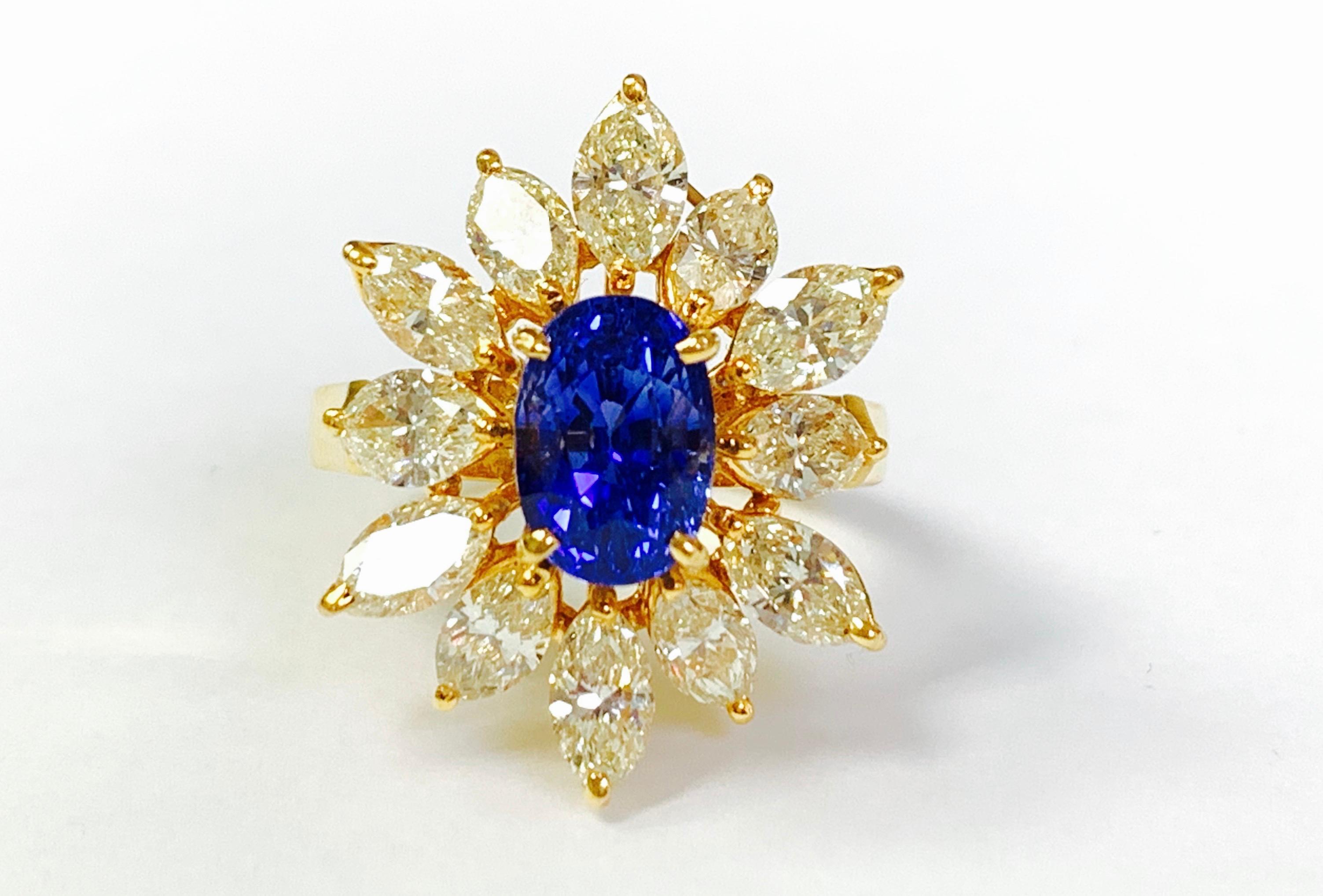 Women's Blue Sapphire and Yellow Diamond Ring in 18 Karat Yellow Gold For Sale