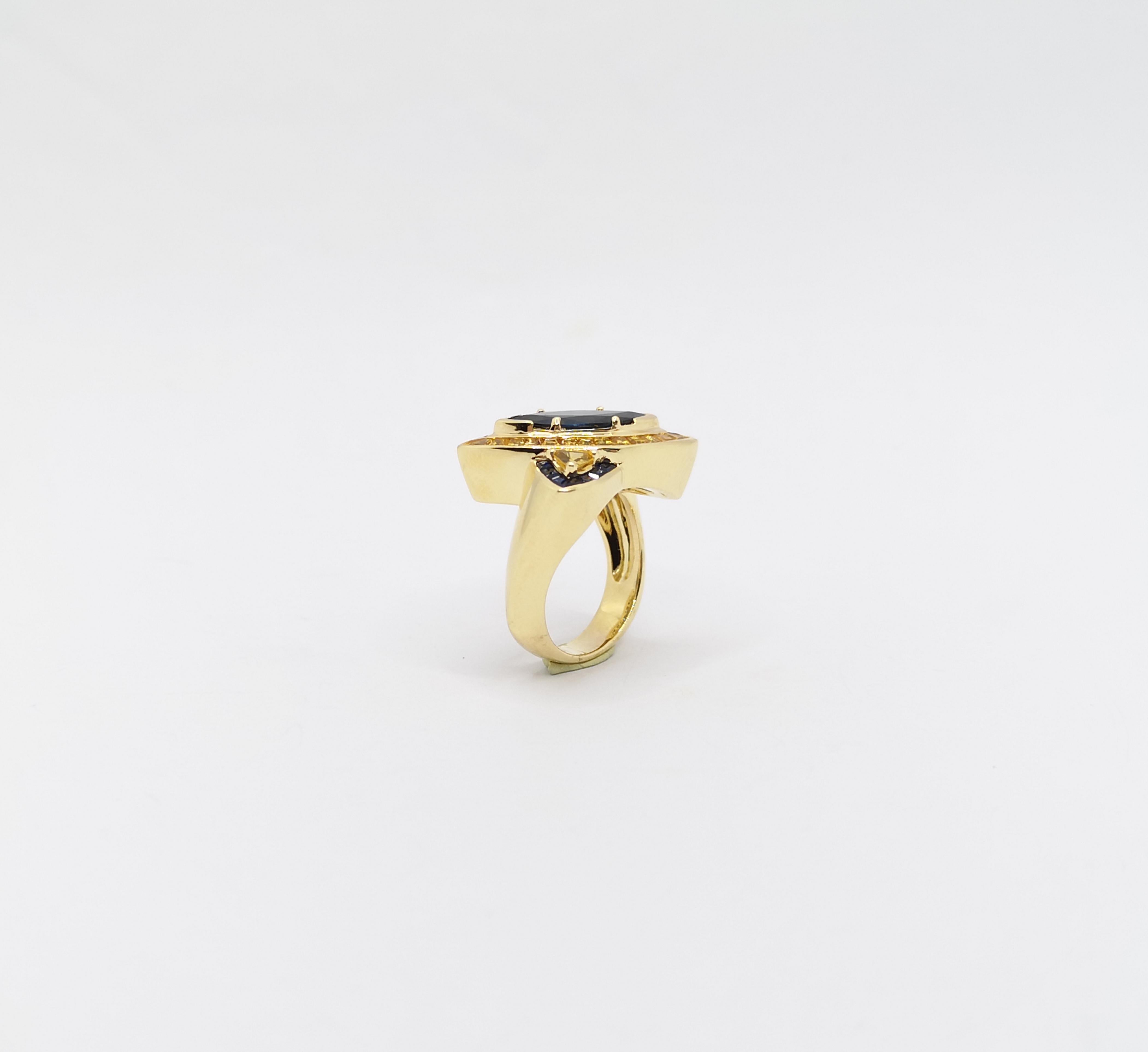 Ring mit blauem Saphir und gelbem Saphir in 18 Karat Goldfassung im Angebot 6