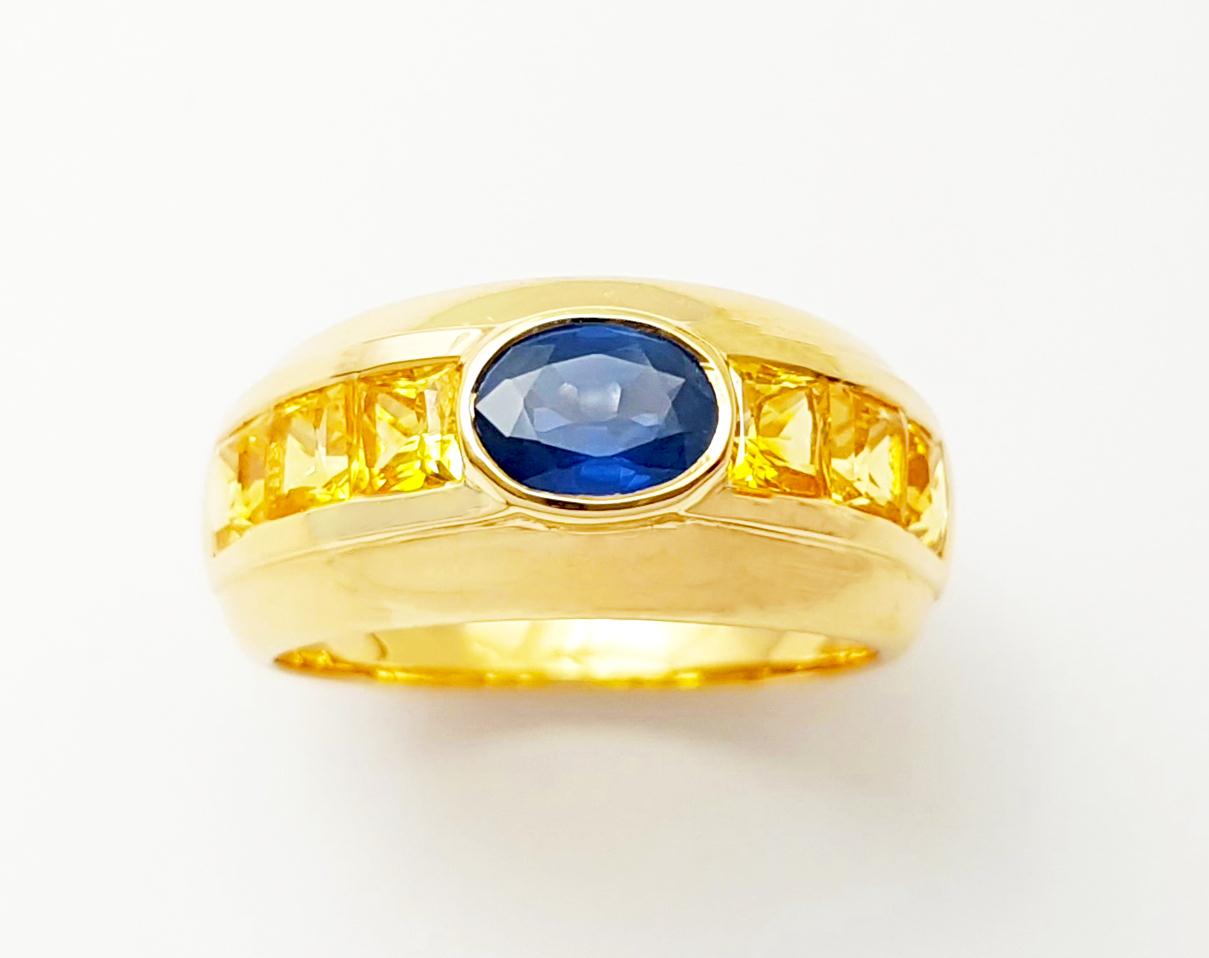 Bague en or 18 carats sertie de saphirs bleus et saphirs jaunes en vente 2