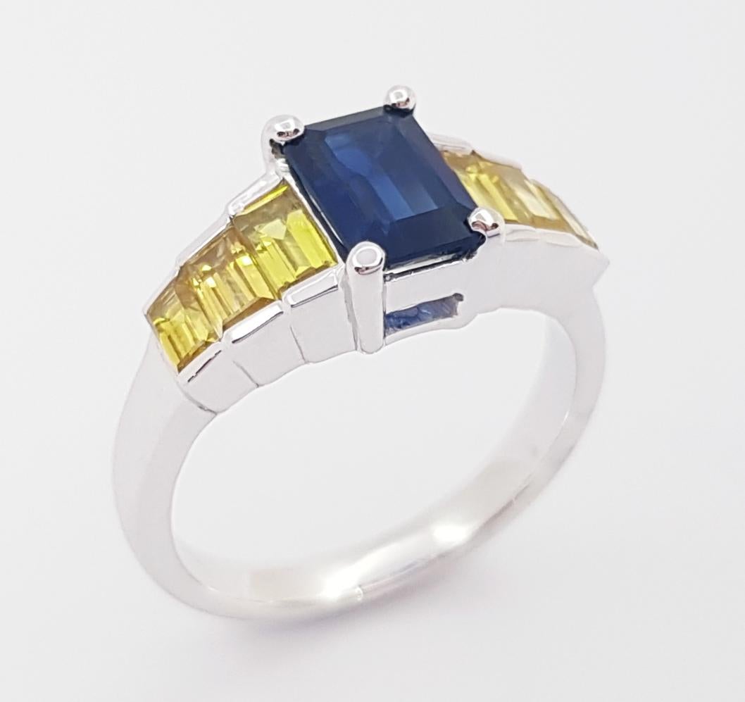Blue Sapphire and Yellow Sapphire Ring set in 18K White Gold Settings For Sale 6