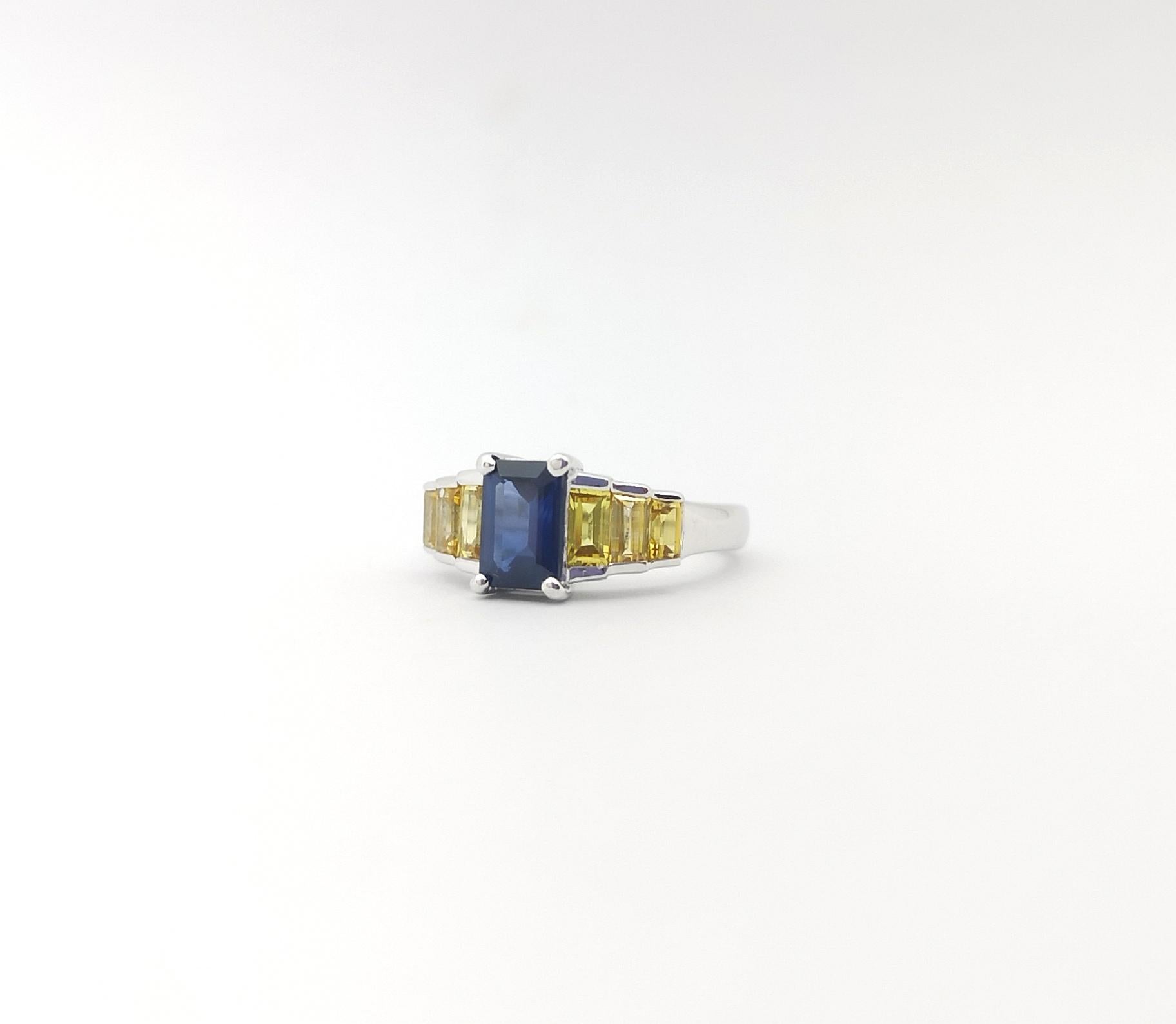 Blue Sapphire and Yellow Sapphire Ring set in 18K White Gold Settings For Sale 1