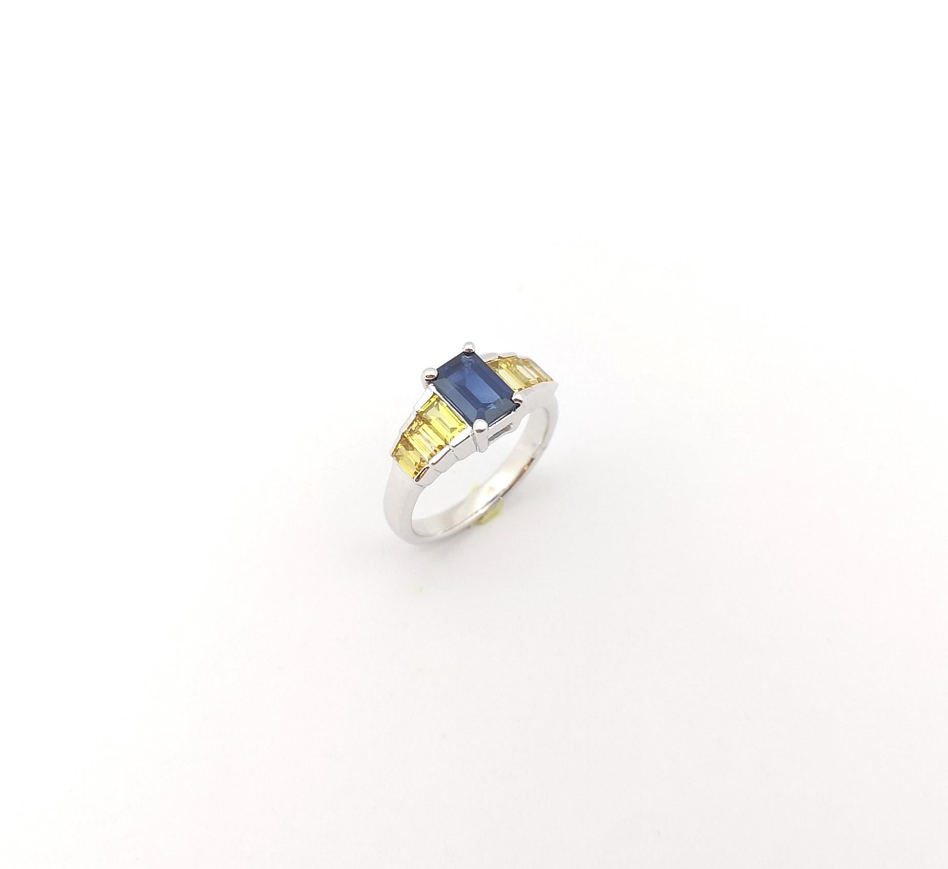 Blue Sapphire and Yellow Sapphire Ring set in 18K White Gold Settings For Sale 3