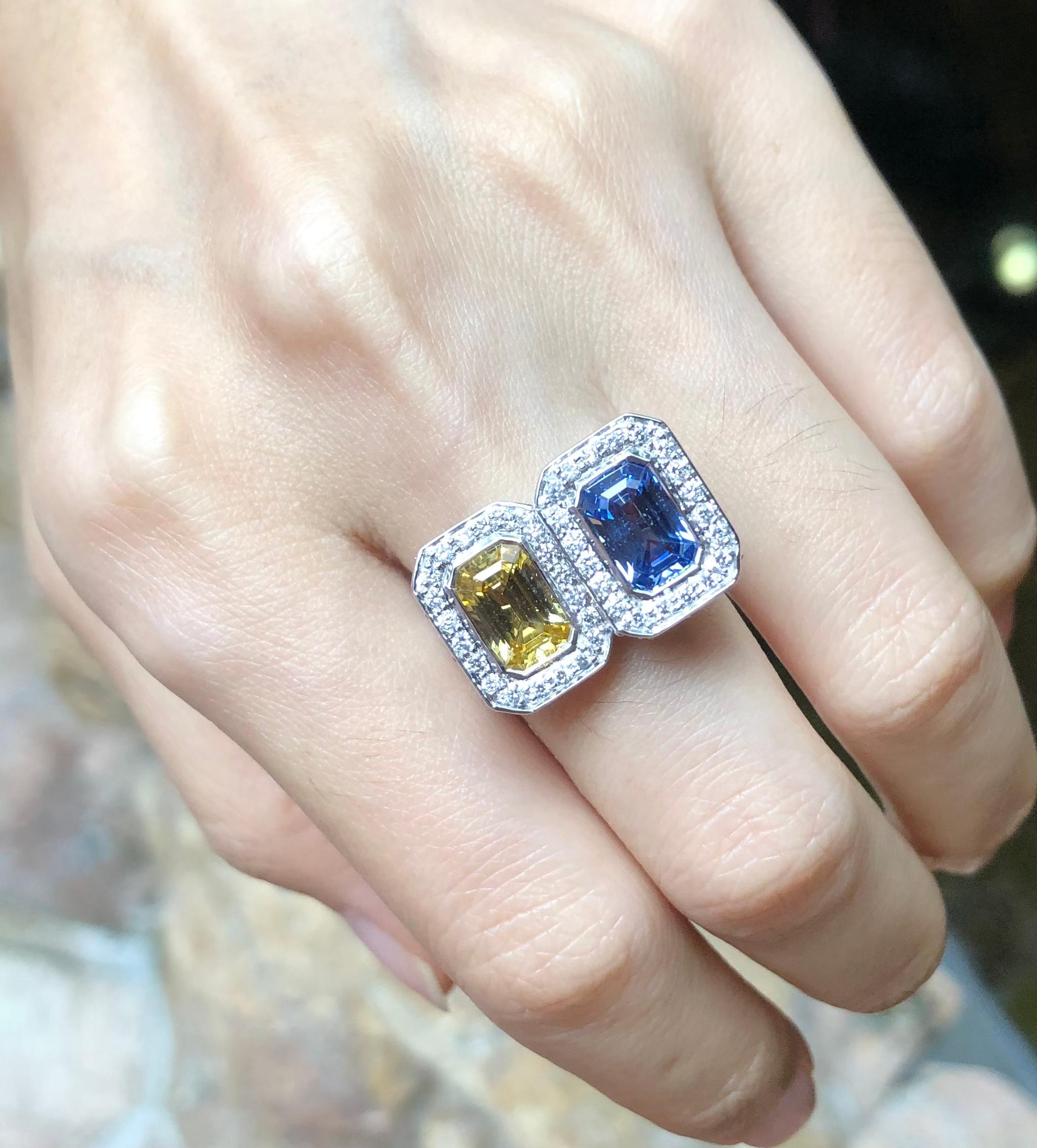 Blue Sapphire and Yellow Sapphire with Diamond Ring Set in 18 Karat White Gold  In New Condition For Sale In Bangkok, TH
