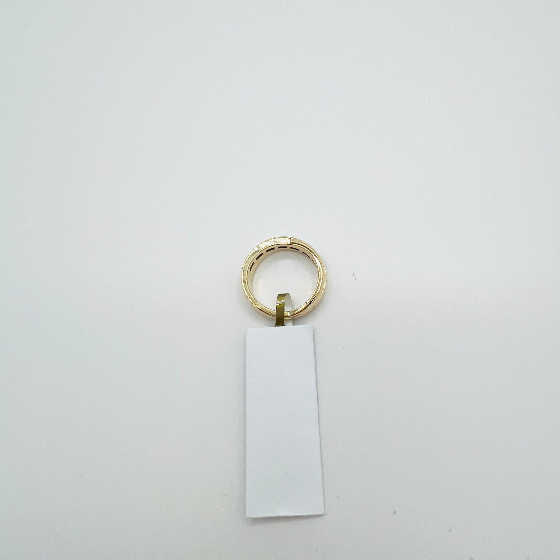 Blauer Saphir Baguette Ring in 14K Gelbgold im Zustand „Neu“ im Angebot in Los Angeles, CA