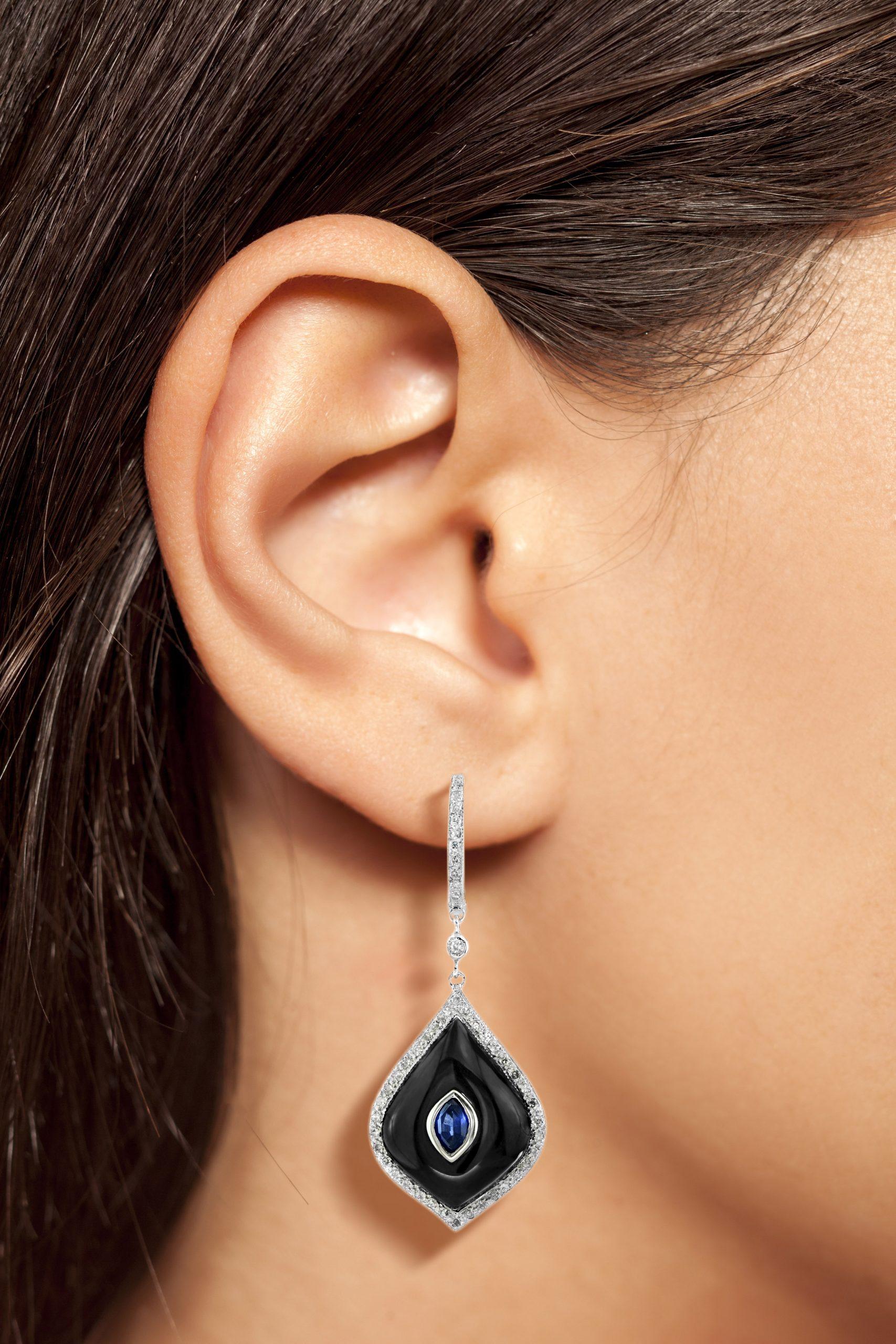 Taglio marquise Orecchini pendenti in oro bianco 14K con zaffiro blu, onice nero e diamante a forma di marquise in vendita
