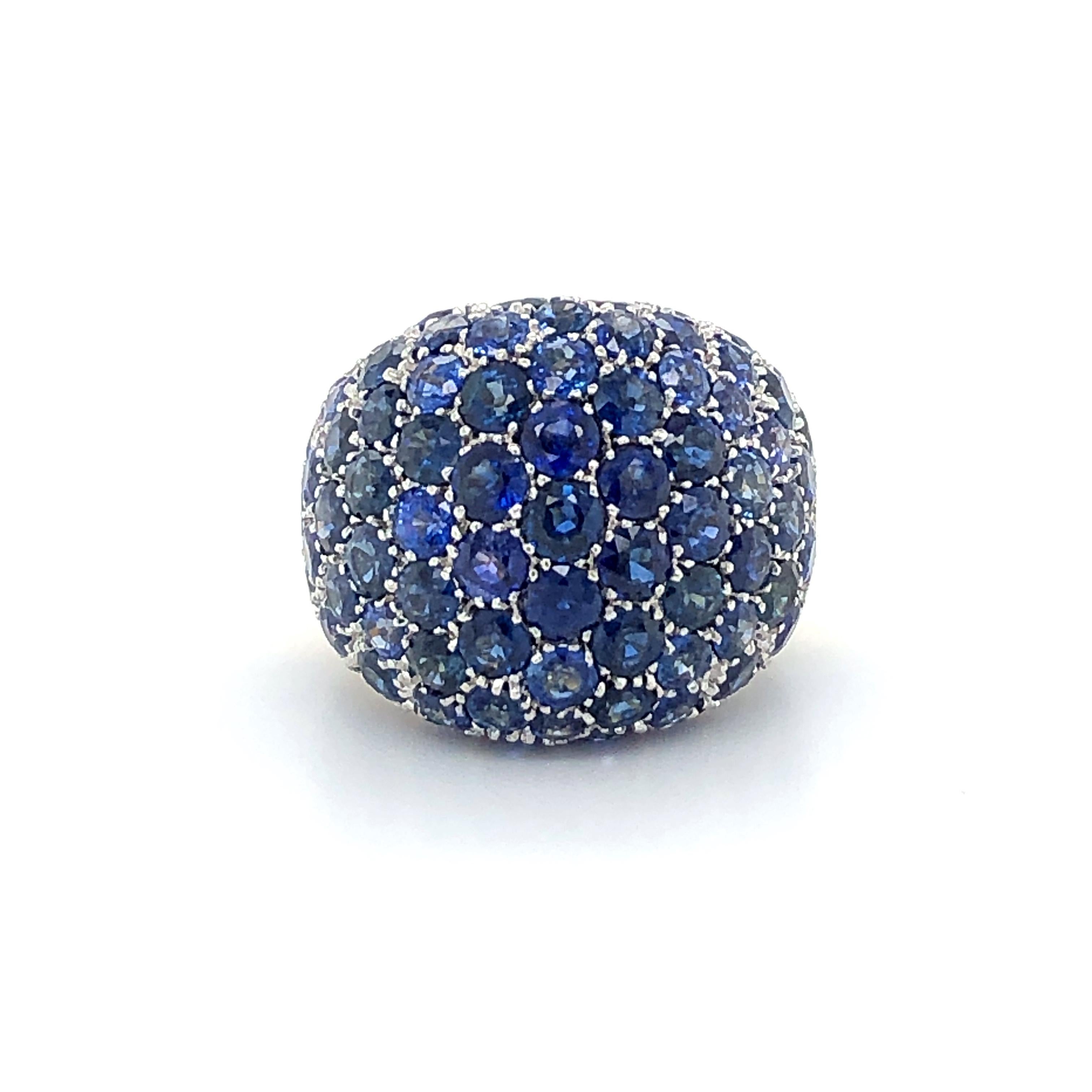 Blue Sapphire Bombe Dome Ring in 18 Karat Yellow Gold For Sale 5