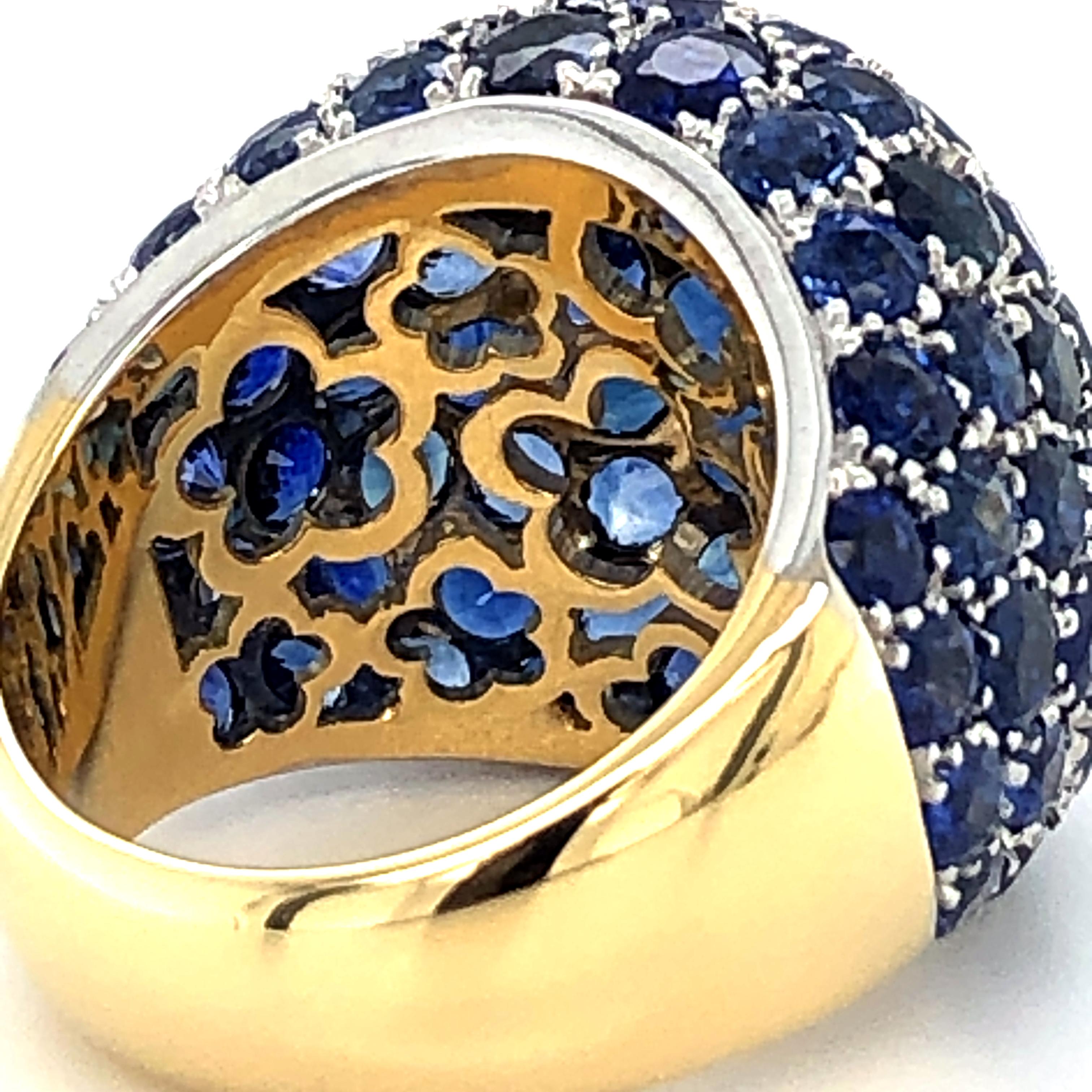 Blue Sapphire Bombe Dome Ring in 18 Karat Yellow Gold In Good Condition For Sale In Lucerne, CH