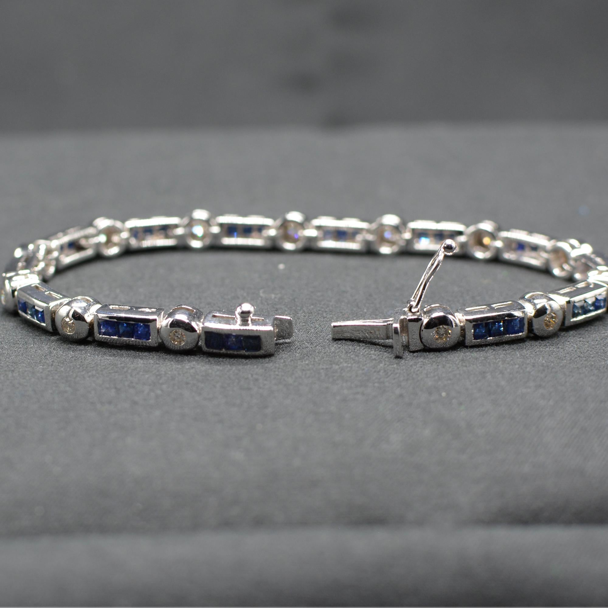 Blue Sapphire Bracelet 14 Karat White Gold with Diamonds For Sale 3