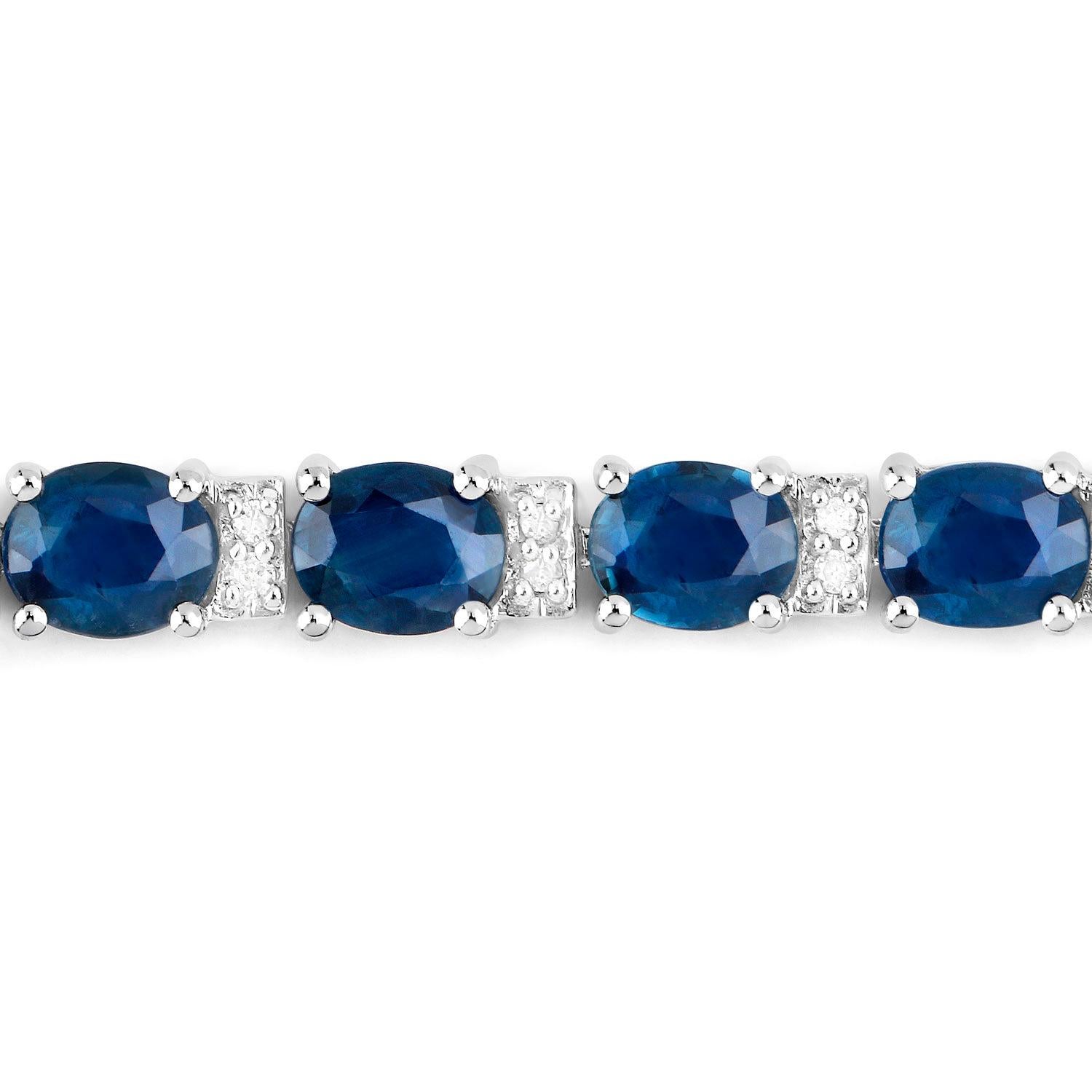 Contemporary Blue Sapphire Bracelet Diamond Links 9.1 Carats 14K Gold For Sale