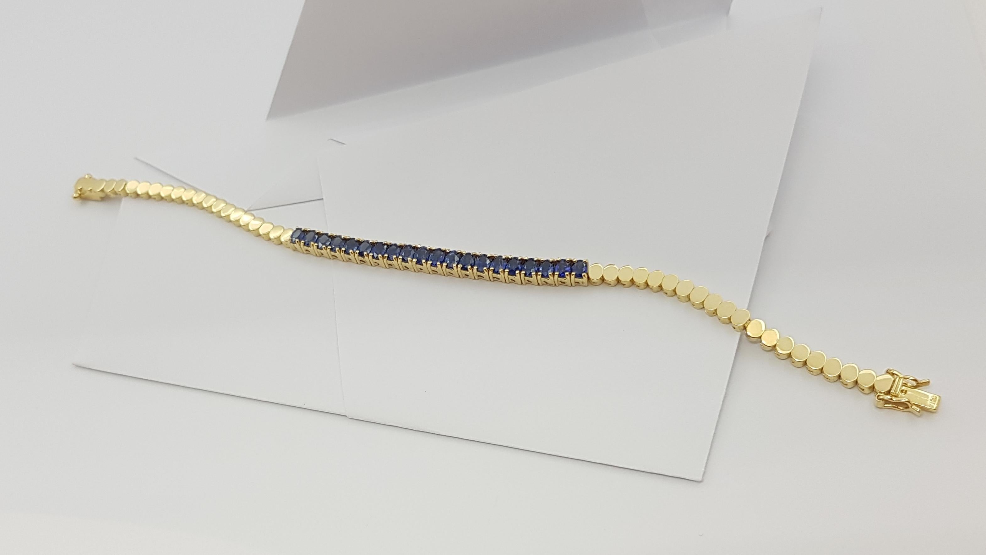 Blue Sapphire Bracelet Set in 18 Karat Gold Settings For Sale 7