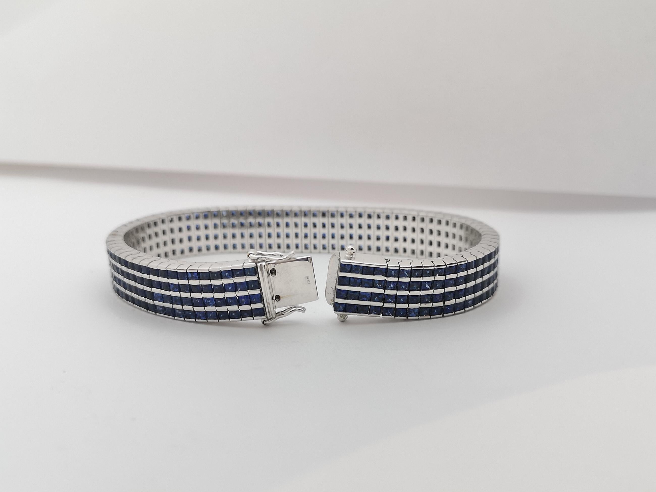 Blue Sapphire Bracelet Set in 18 Karat White Gold Settings For Sale 3