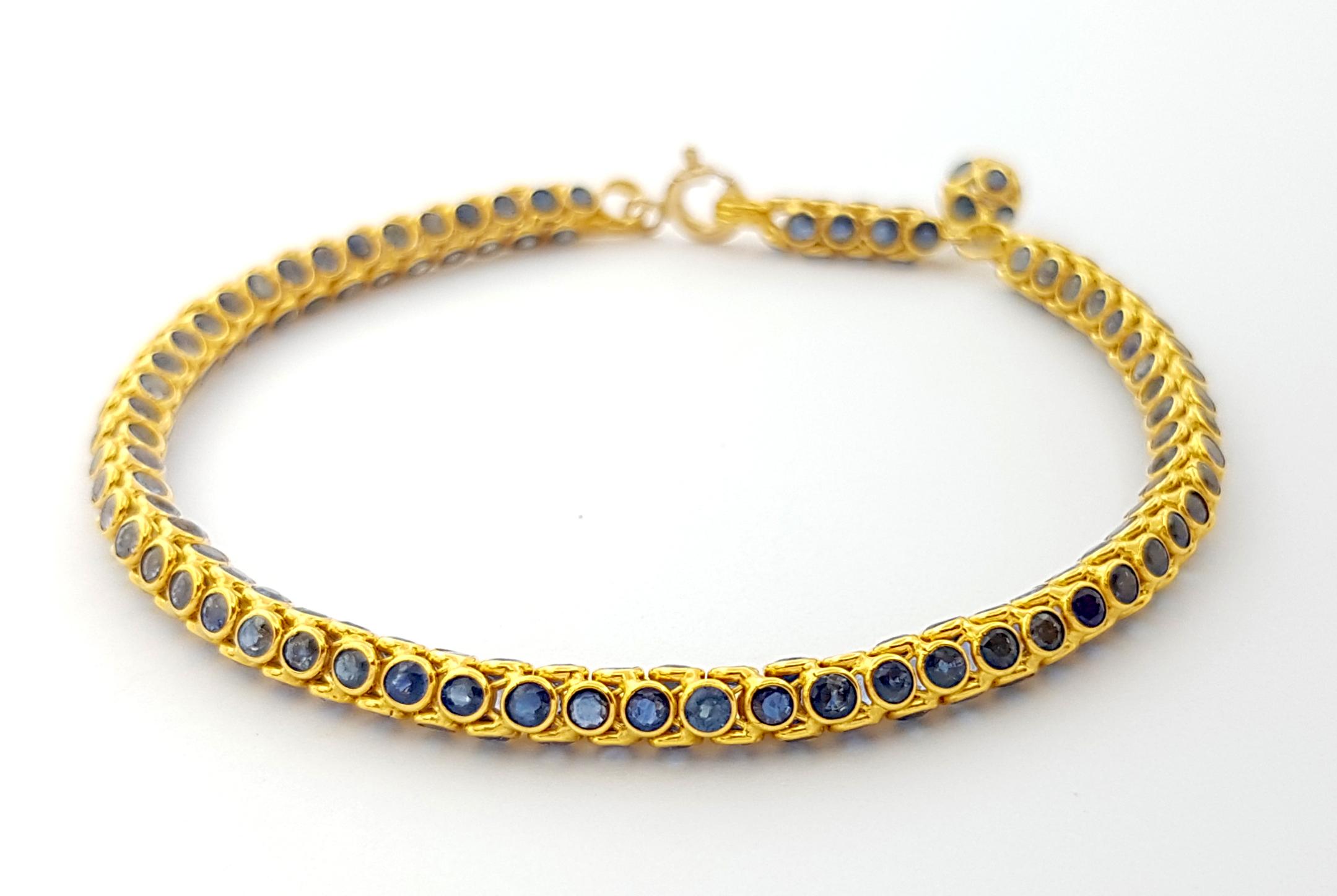 Blue Sapphire Bracelet Set in 18K Gold Settings  For Sale 2