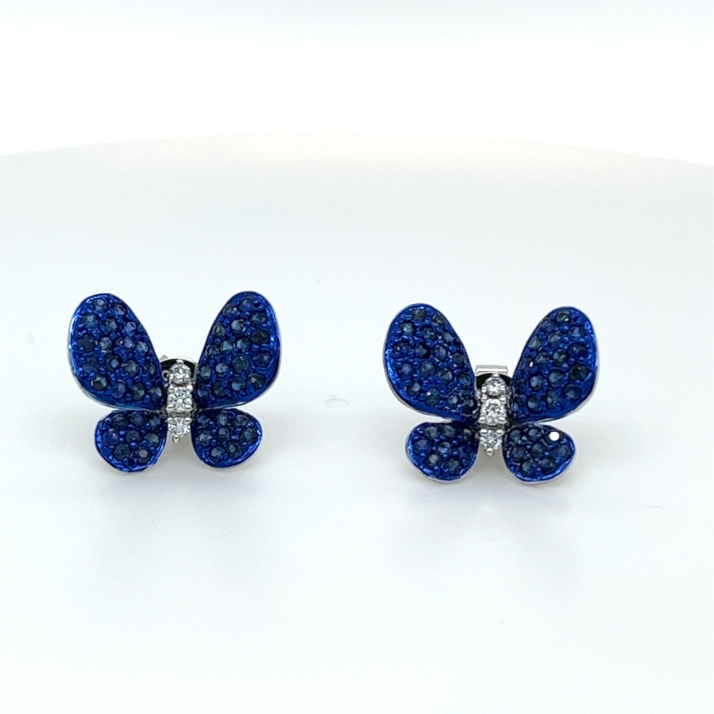 Modern Blue Sapphire Butterfly Earrings in 18 Karat White Gold For Sale