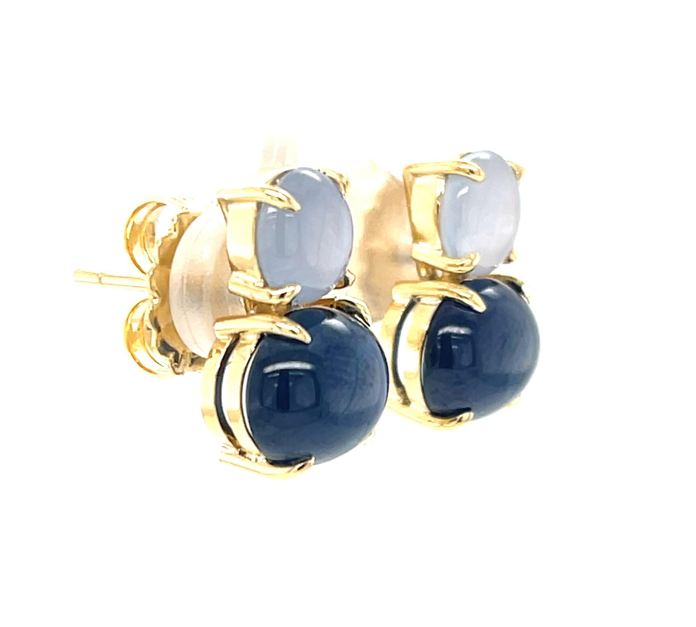 Blue Sapphire Cabochon and Silver Star Sapphire Earrings in 18k Yellow Gold In New Condition For Sale In Los Angeles, CA