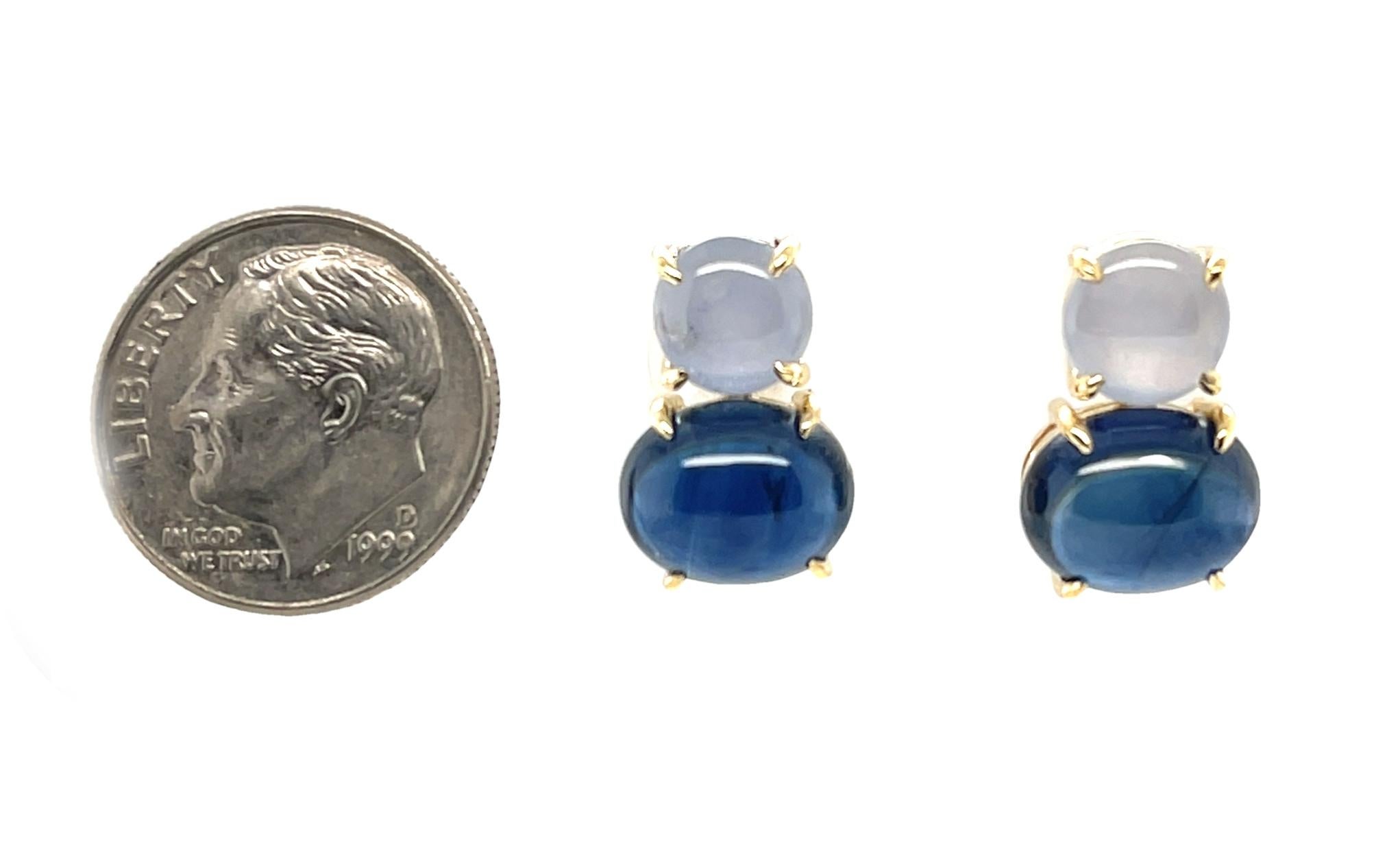 Blue Sapphire Cabochon and Silver Star Sapphire Earrings in 18k Yellow Gold For Sale 1