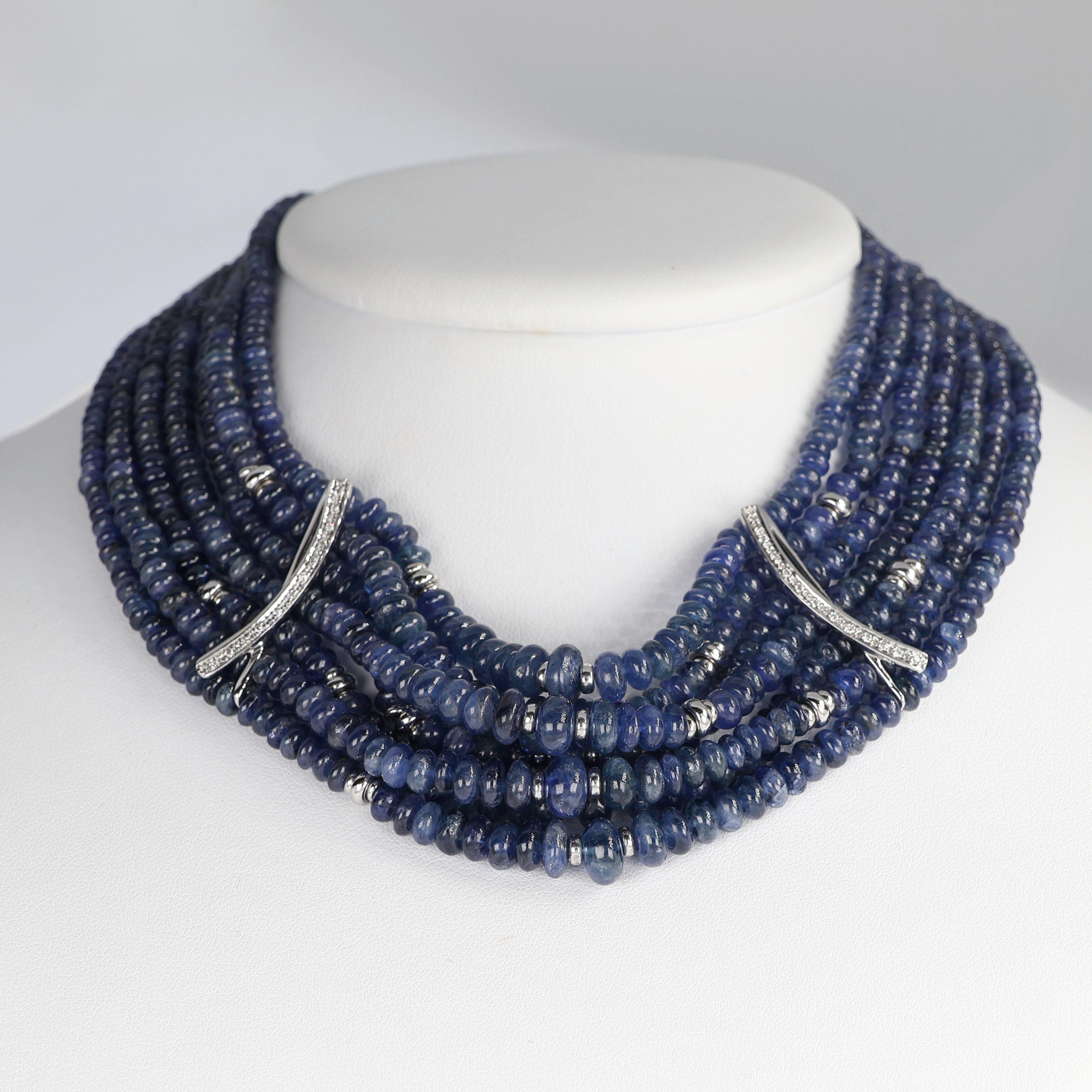 Brilliant Cut Blue Sapphire Cabochon Choker Necklace with Diamonds For Sale