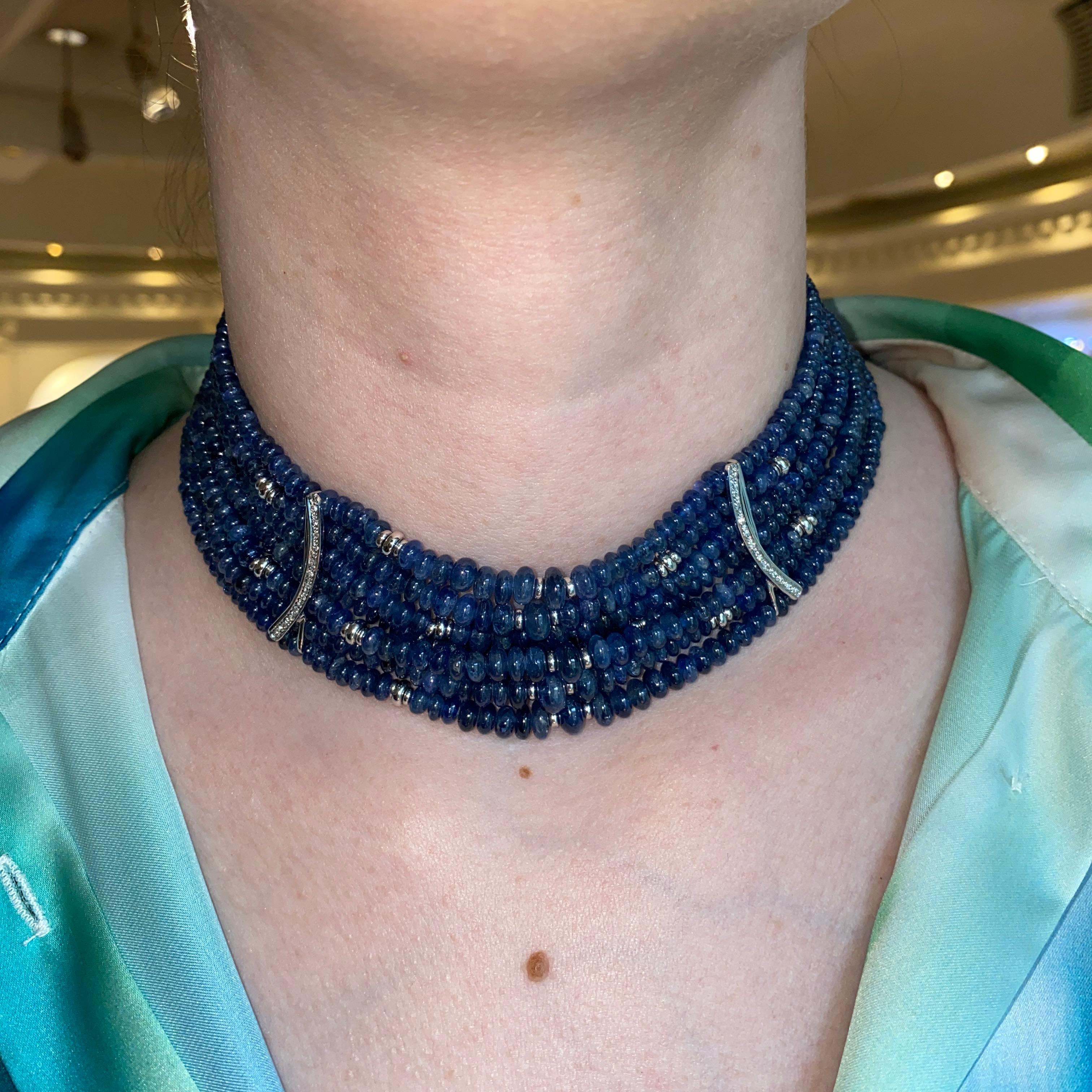 Blue Sapphire Cabochon Choker Necklace with Diamonds For Sale 4
