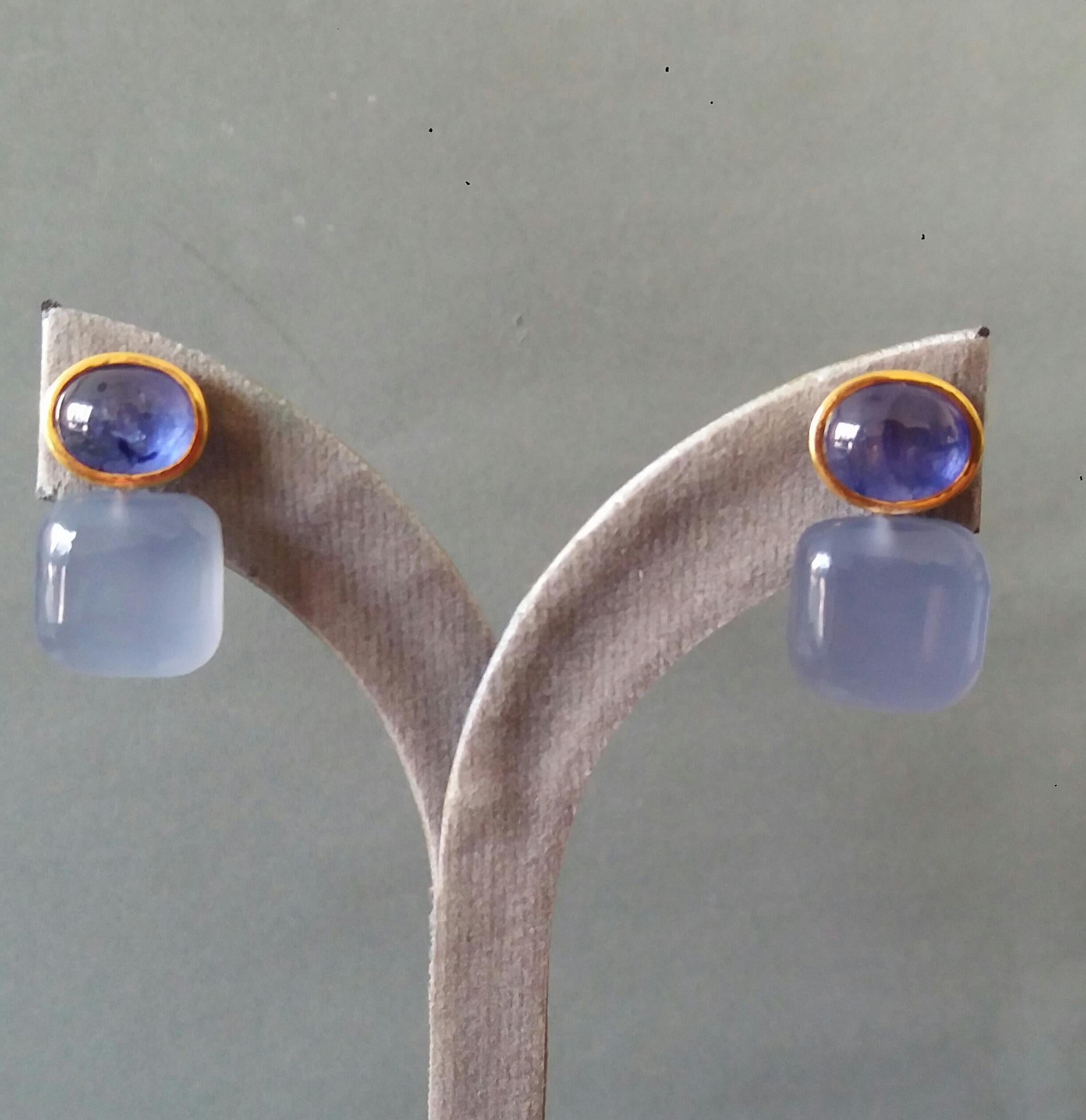Blue Sapphire Cabs 14kt Solid Gold Blue Chalcedony Cushion Shape Stud Earrings For Sale 4