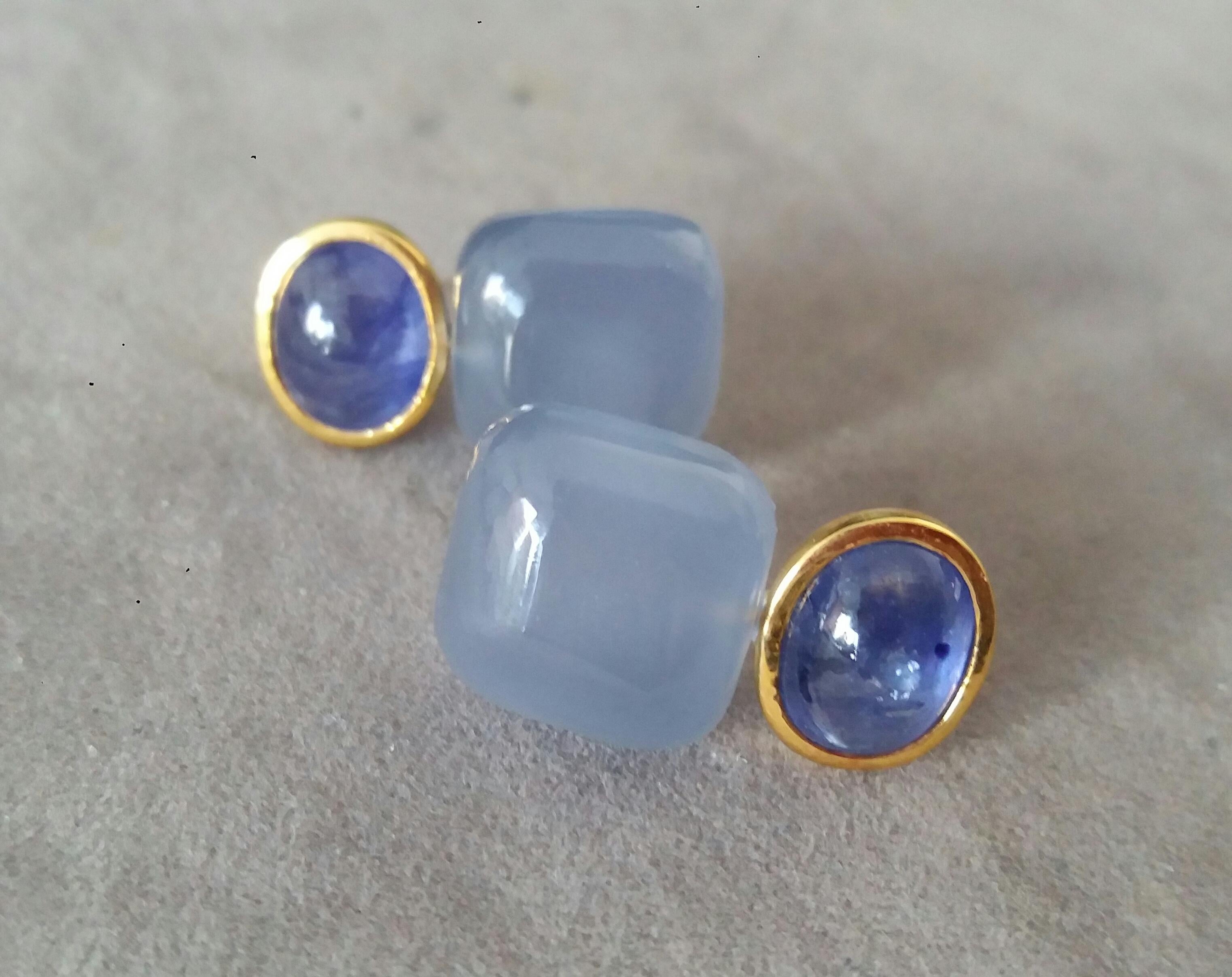 Blue Sapphire Cabs 14kt Solid Gold Blue Chalcedony Cushion Shape Stud Earrings In Excellent Condition For Sale In Bangkok, TH