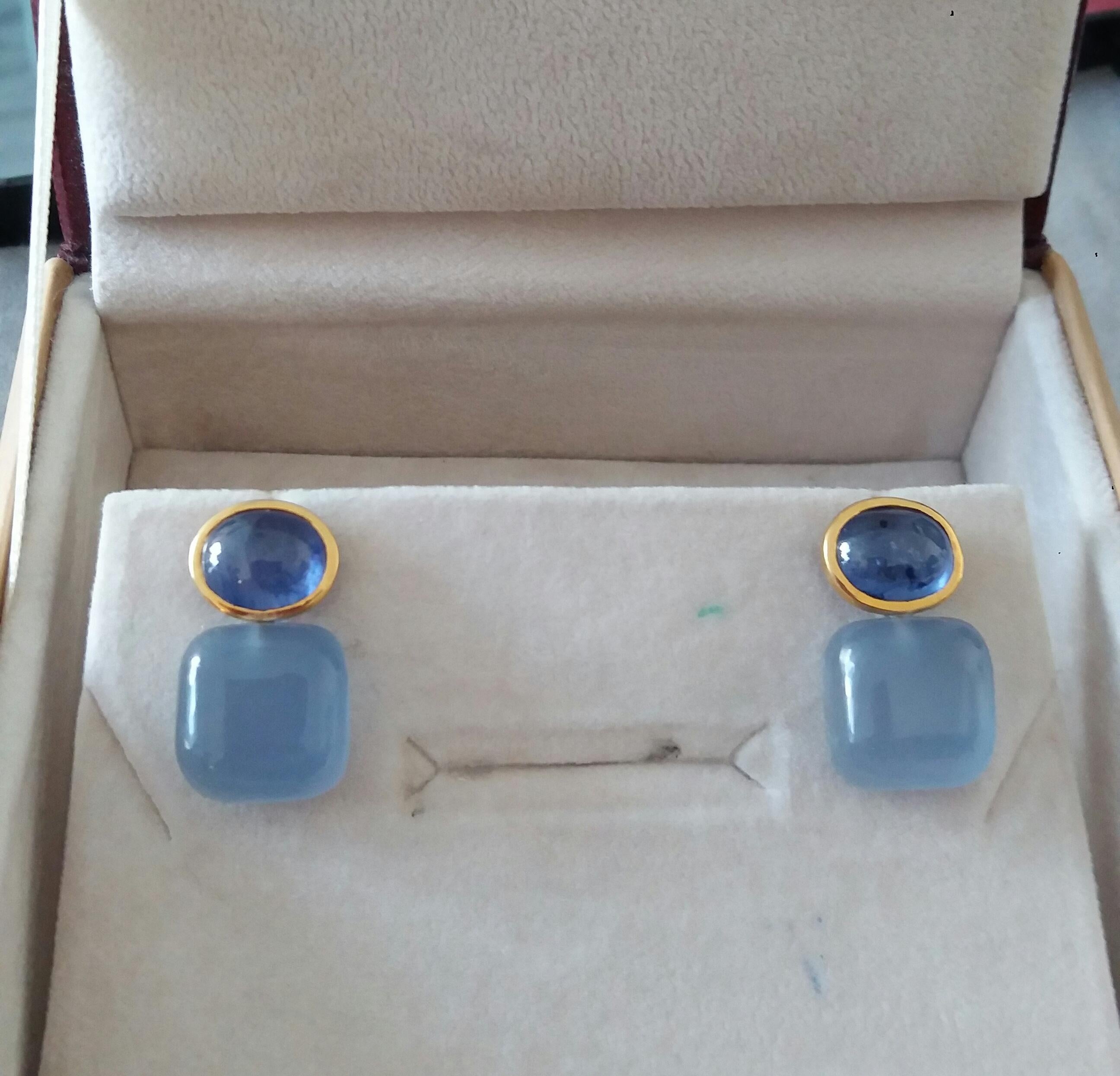 Blue Sapphire Cabs 14kt Solid Gold Blue Chalcedony Cushion Shape Stud Earrings For Sale 2