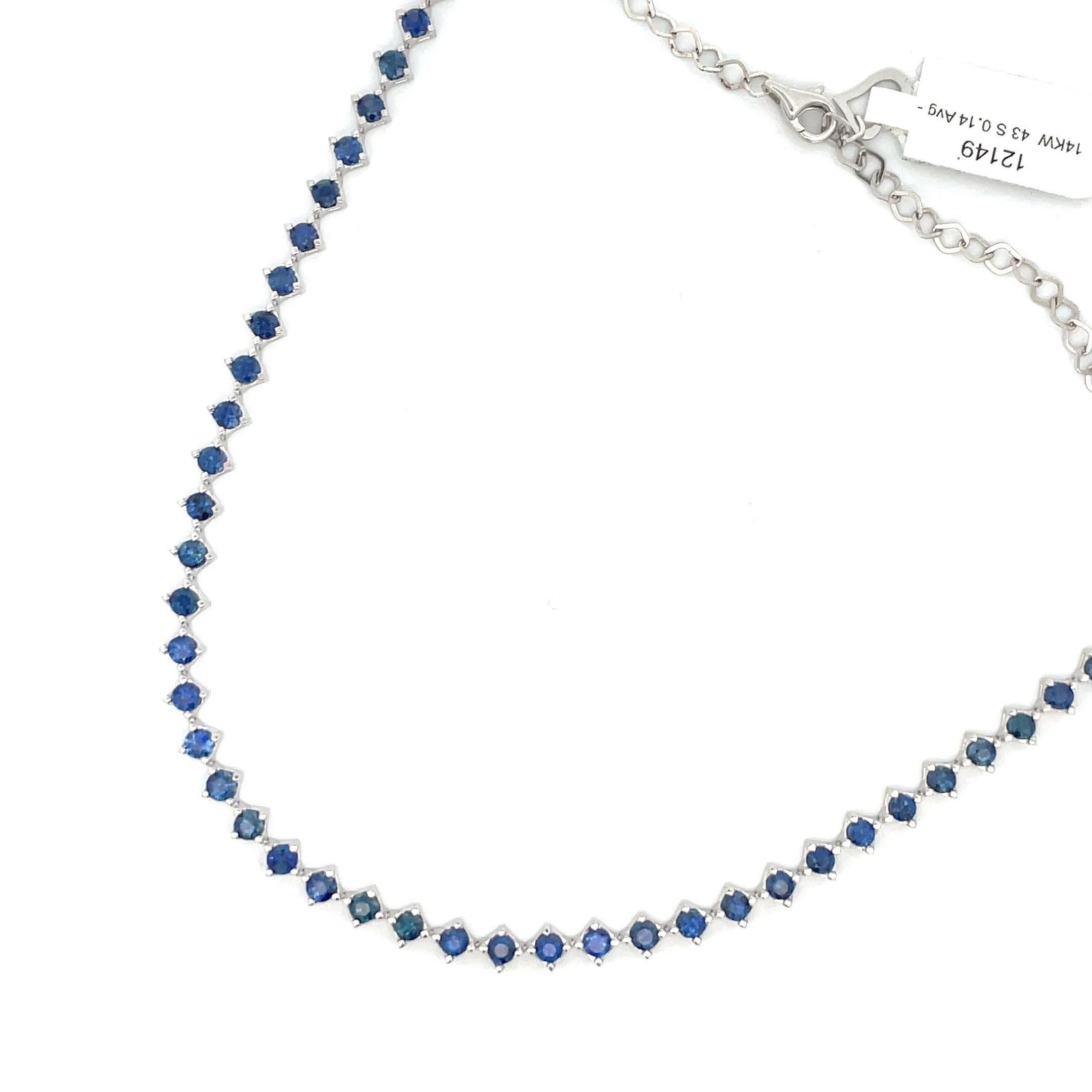Contemporary Blue Sapphire Choker Necklace & Bracelet 14 Karat White Gold 6.06 Carats