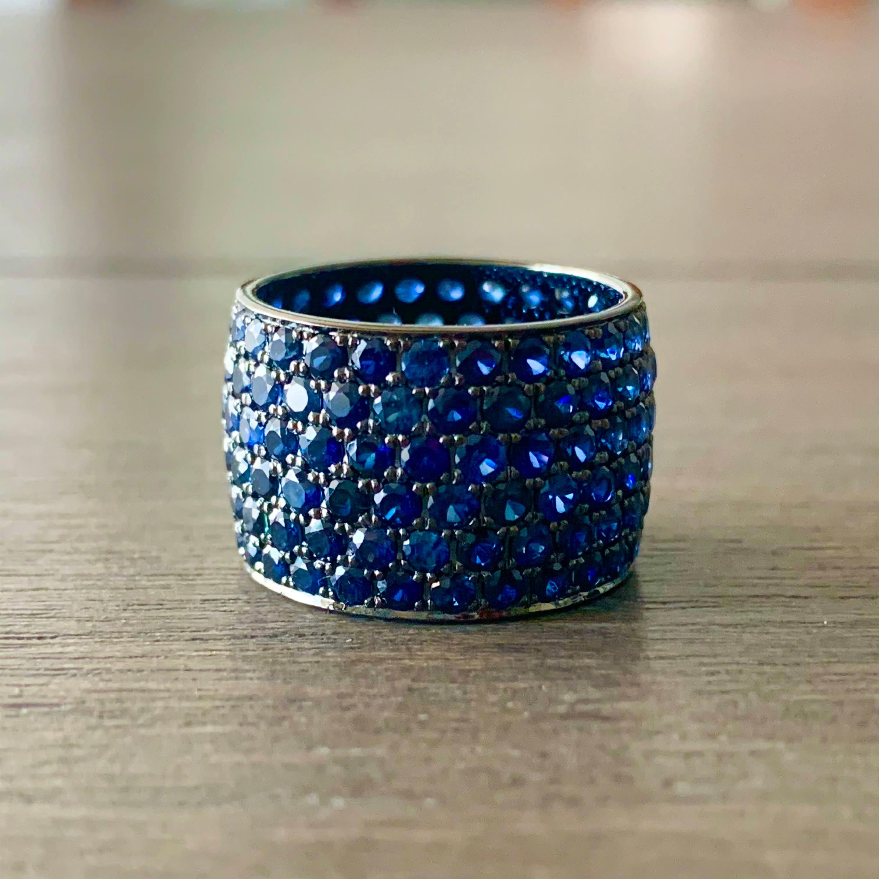 Modern Blue Sapphire Cigar Ring For Sale