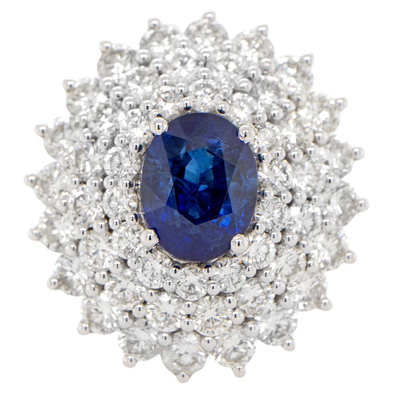 Blue Sapphire Cocktail Ring Diamonds 4.57 Carats 18K Gold For Sale