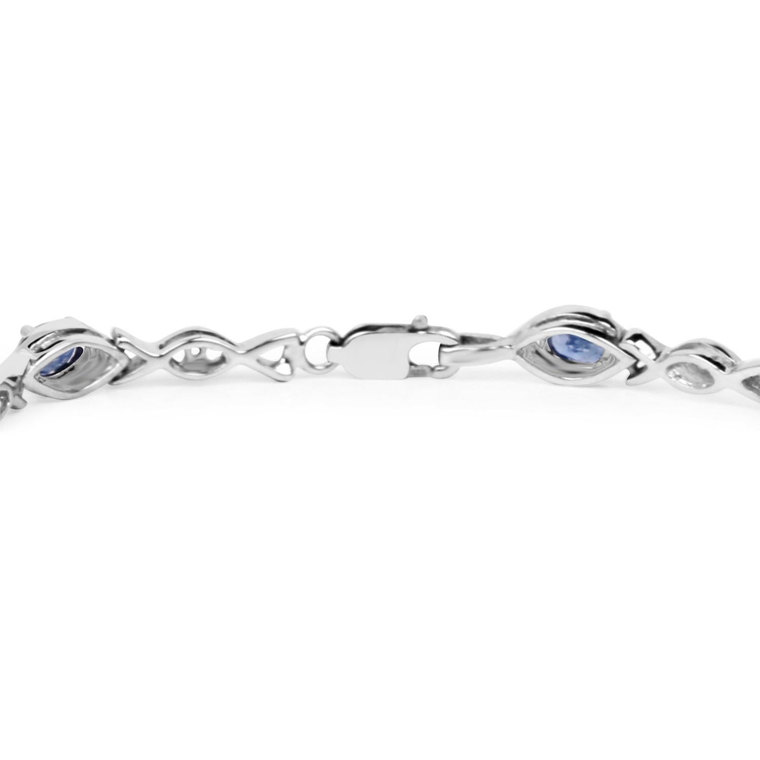 Blauer Saphir Crossover-Armband Weißer Topas 4,48 Karat Silber (Ovalschliff) im Angebot