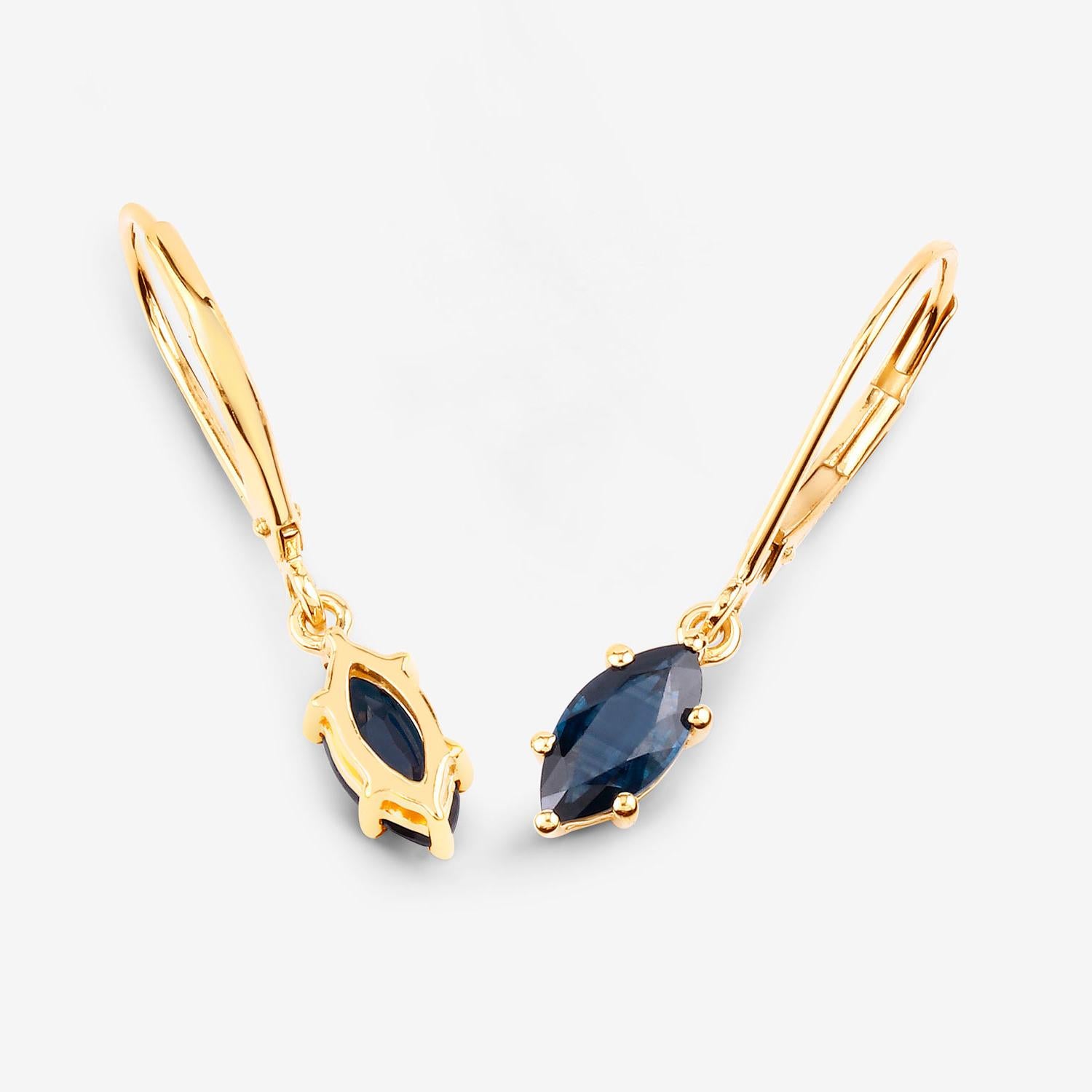 Blue Sapphire Dangle Earrings 1.18 Carats 10K Yellow Gold In condizioni ottime in vendita a Punta Gorda, FL