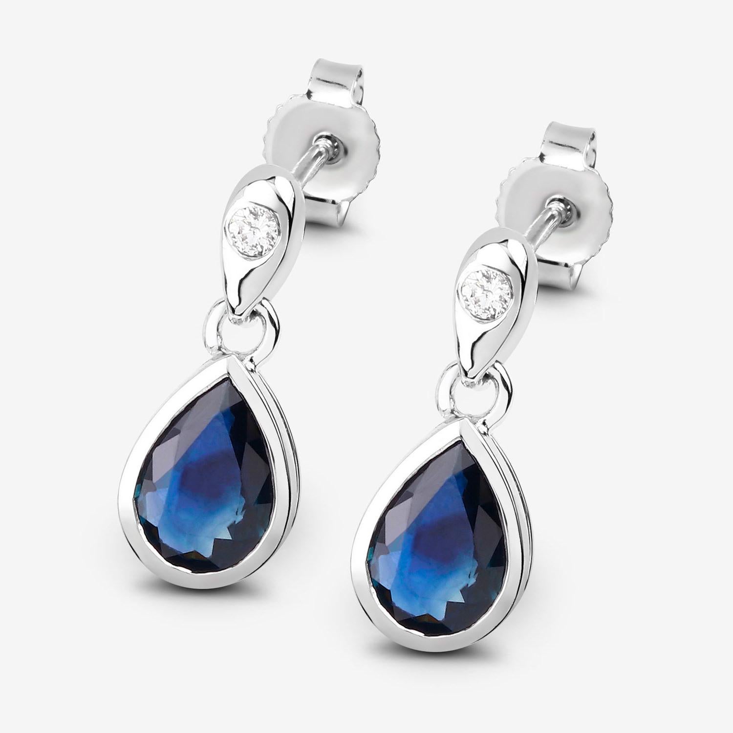 Blue Sapphire Dangle Earrings Diamonds 1.64 Carats 10K White Gold In Excellent Condition For Sale In Aliso Viejo, CA