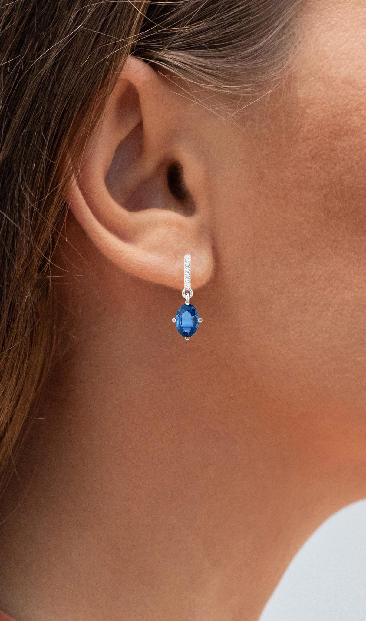Taglio ovale Orecchini pendenti con zaffiro blu Diamanti 1,9 carati Oro bianco 14K in vendita