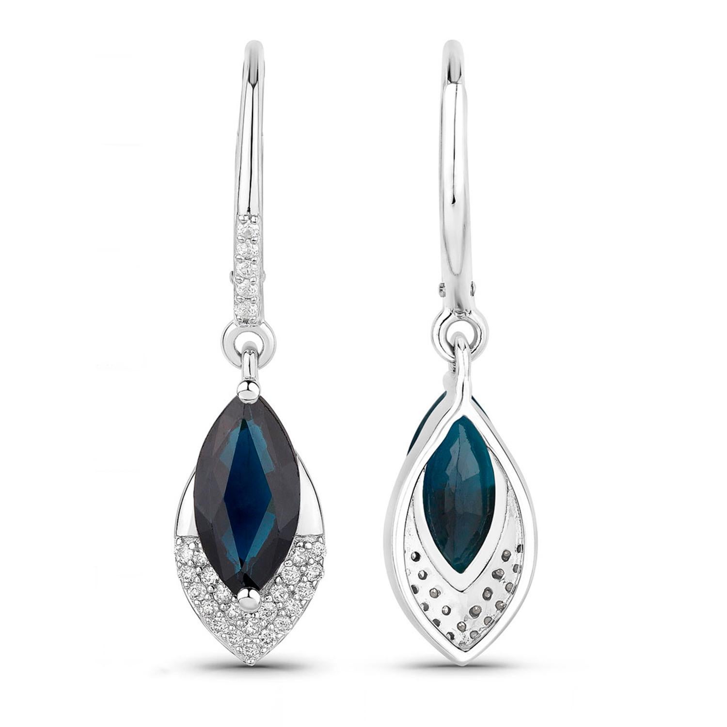 Orecchini pendenti con zaffiro blu Diamanti 2,7 carati Oro bianco 14K In condizioni ottime in vendita a Punta Gorda, FL