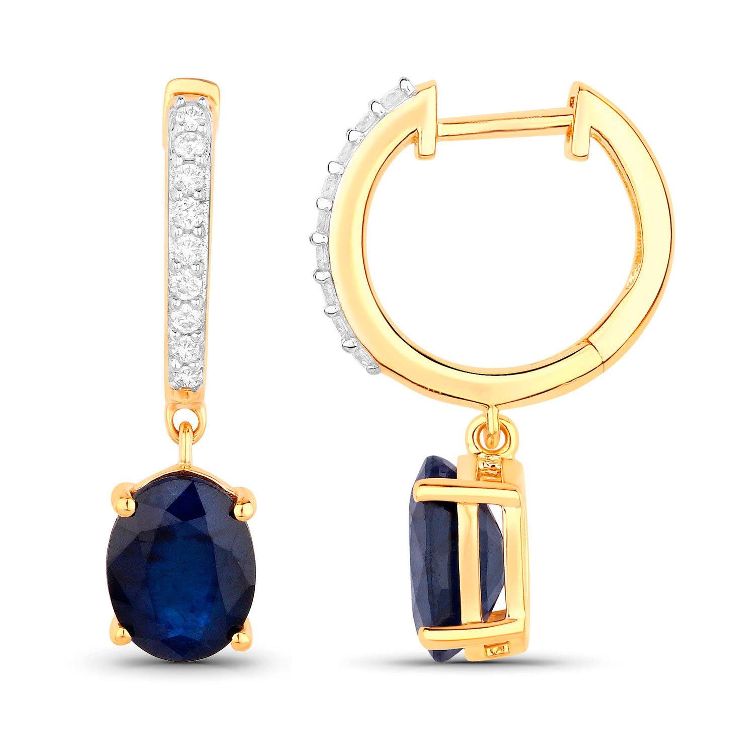 Contemporain Boucles d'oreilles pendantes saphir bleu Diamants 3,2 carats Or jaune 14K en vente