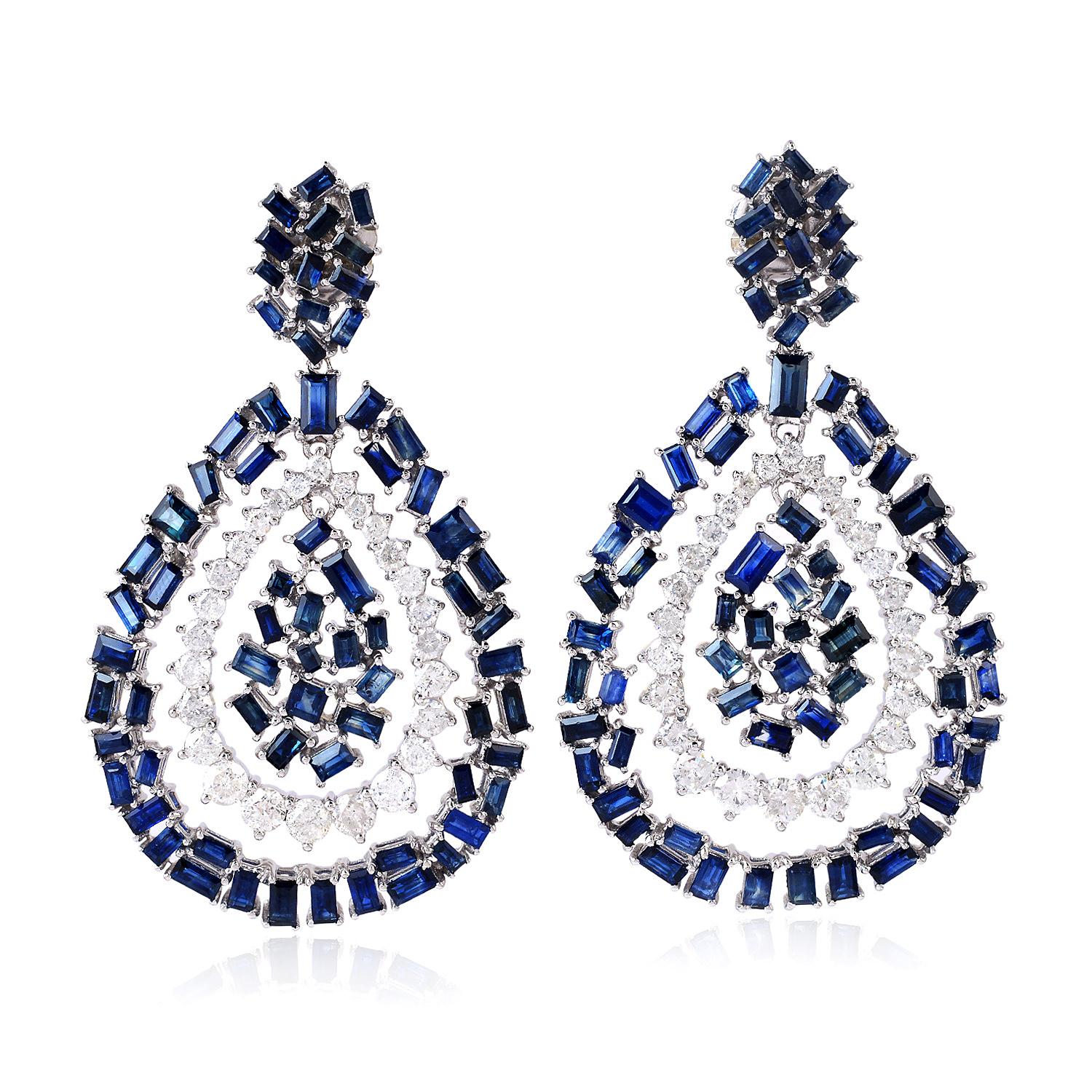 Baguette Cut Blue Sapphire Diamond 18 Karat Gold Earrings For Sale