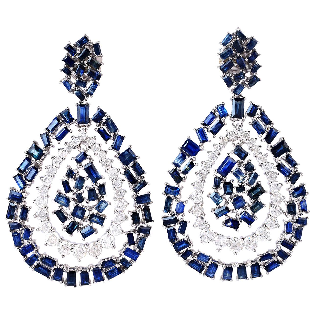 Ohrringe mit blauem blauen Saphir und Diamant aus 18 Karat Gold im Angebot