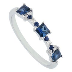 Memoryring mit blauem Saphir und Diamant aus 18 Karat Gold