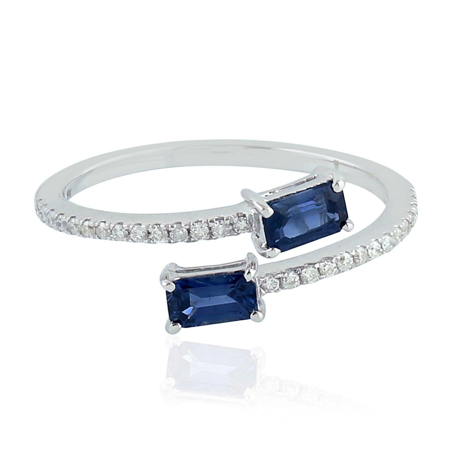 For Sale:  Blue Sapphire Diamond 18 Karat Gold Ring 4