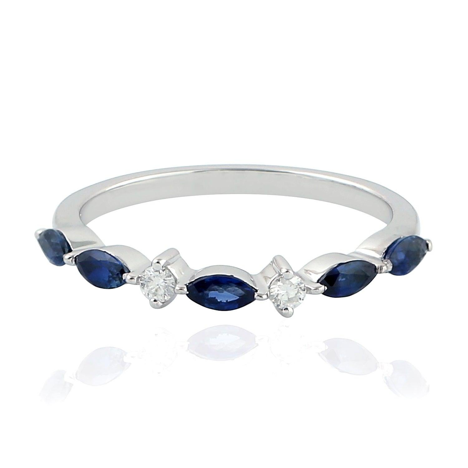 For Sale:  Blue Sapphire Diamond 18 Karat Gold Ring 4