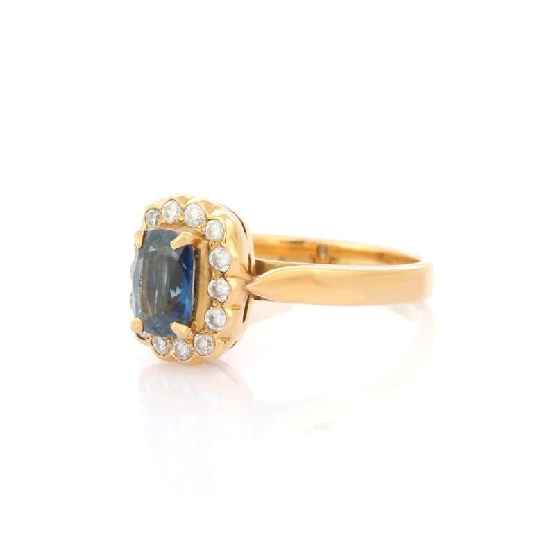 Women's Blue Sapphire Diamond 18 Karat Gold Ring For Sale