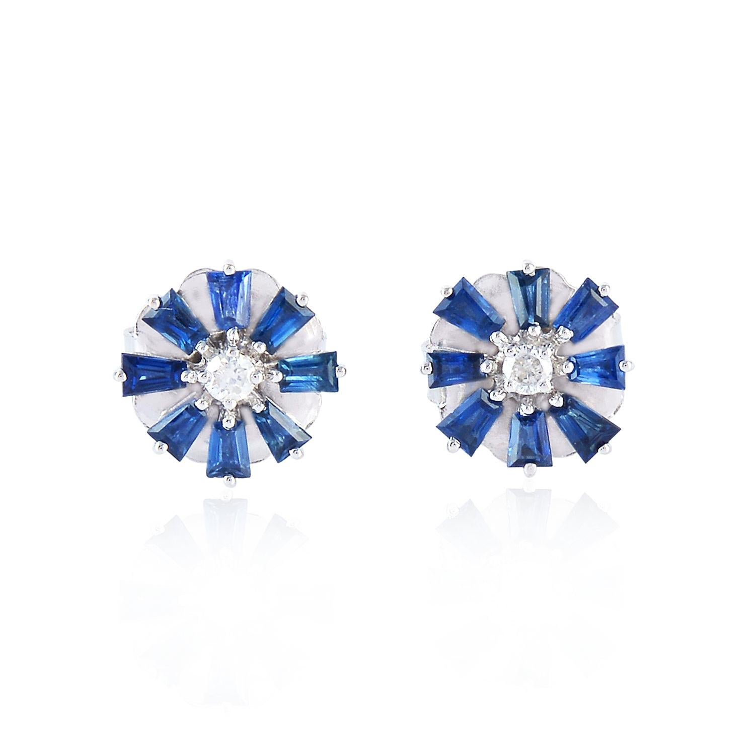 Modern Blue Sapphire Diamond 14 Karat Gold Stud Earrings For Sale